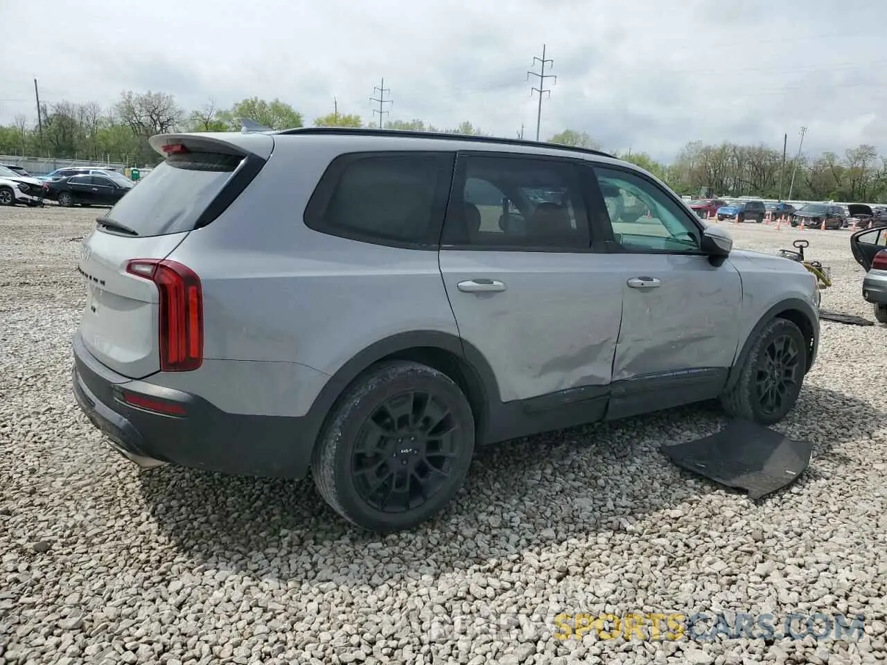 3 Photograph of a damaged car 5XYP3DHC2NG215649 KIA TELLURIDE 2022