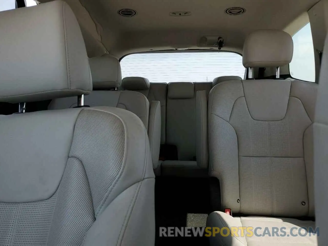 10 Photograph of a damaged car 5XYP3DHC2NG236212 KIA TELLURIDE 2022
