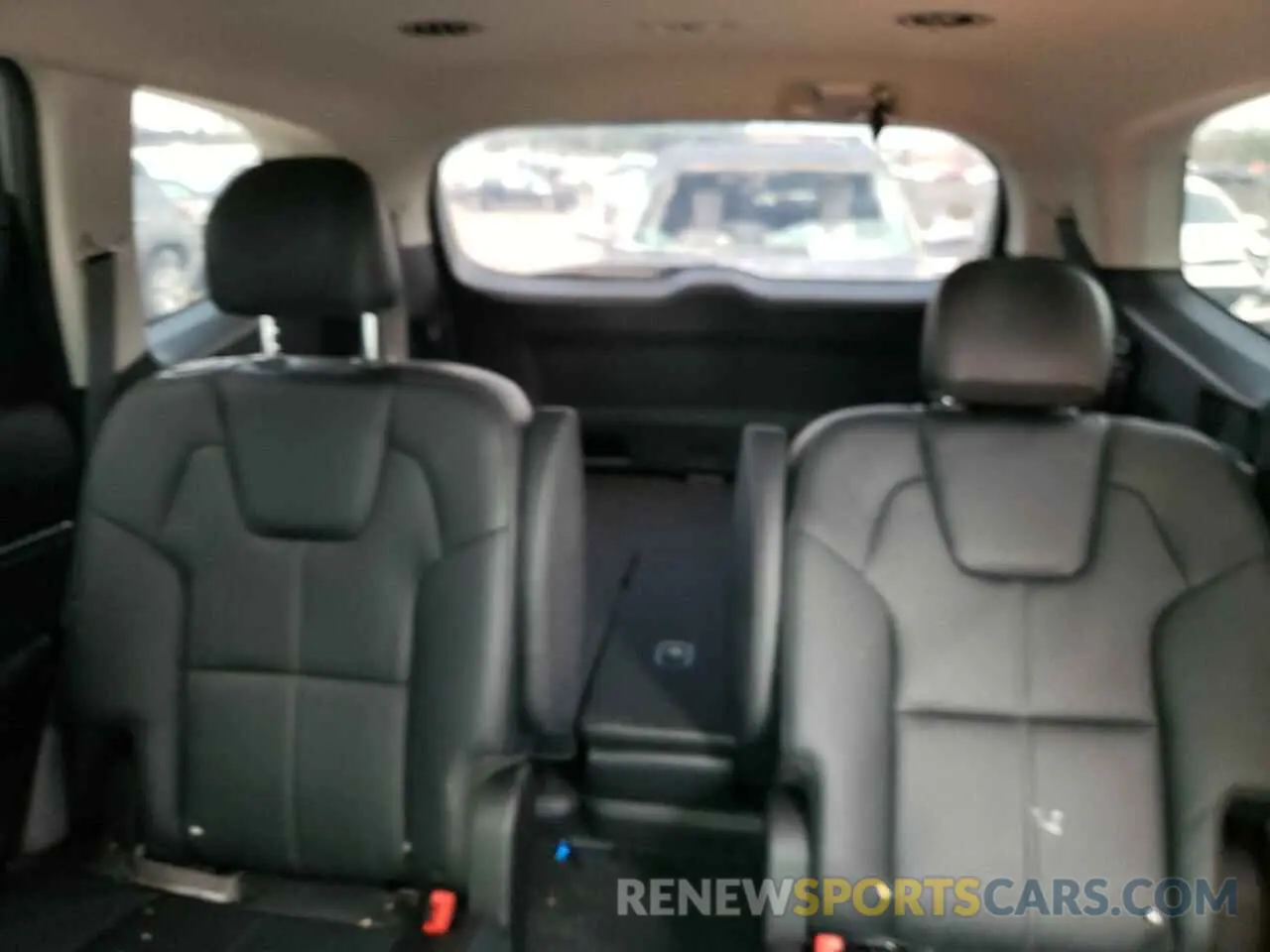 10 Photograph of a damaged car 5XYP3DHC2NG286723 KIA TELLURIDE 2022