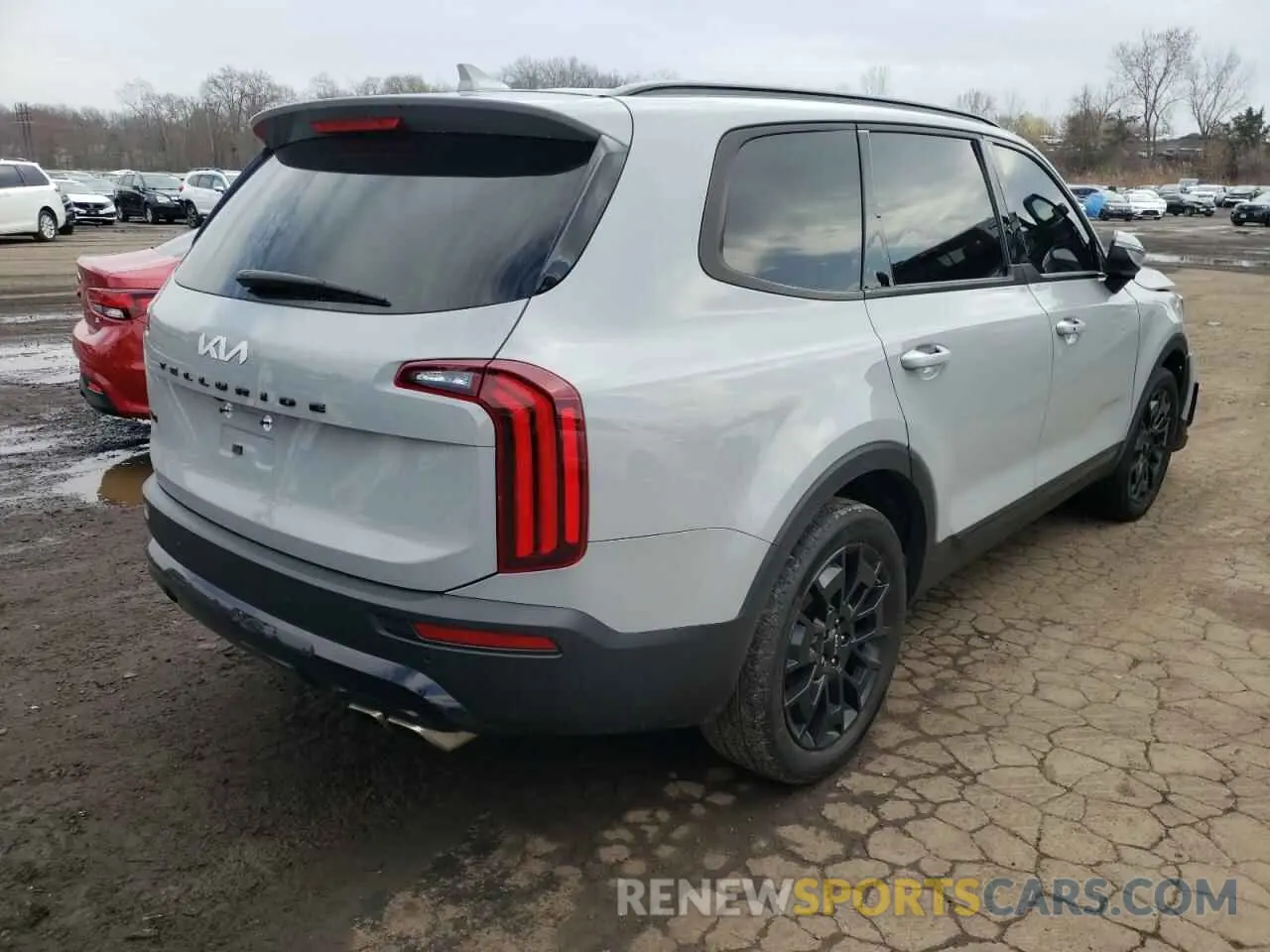 3 Photograph of a damaged car 5XYP3DHC2NG286723 KIA TELLURIDE 2022