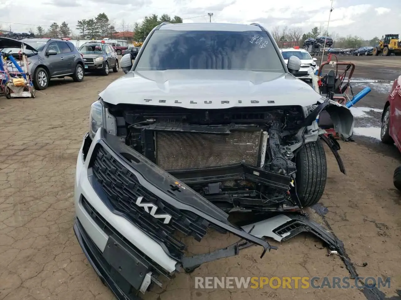 5 Photograph of a damaged car 5XYP3DHC2NG286723 KIA TELLURIDE 2022