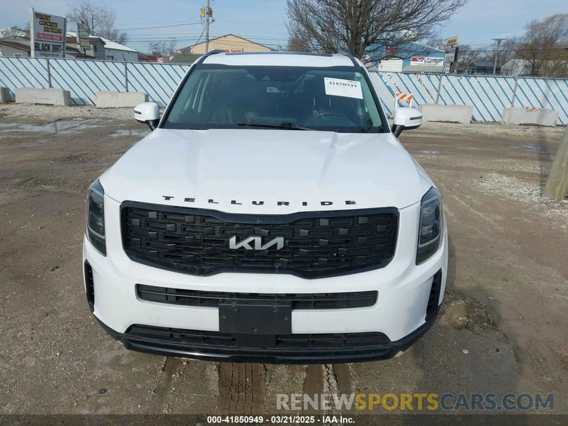13 Photograph of a damaged car 5XYP3DHC3NG204367 KIA TELLURIDE 2022