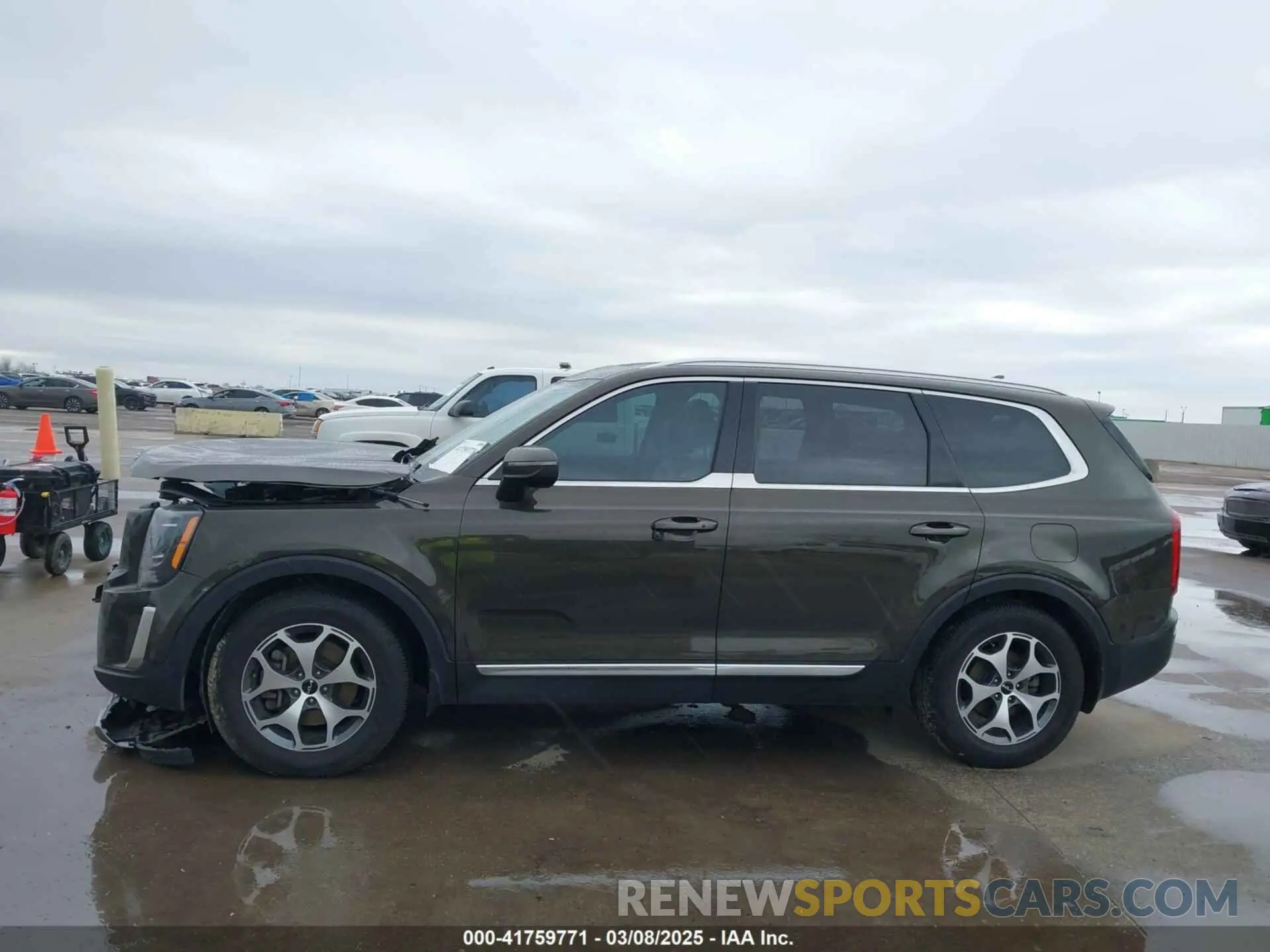 14 Photograph of a damaged car 5XYP3DHC3NG222108 KIA TELLURIDE 2022