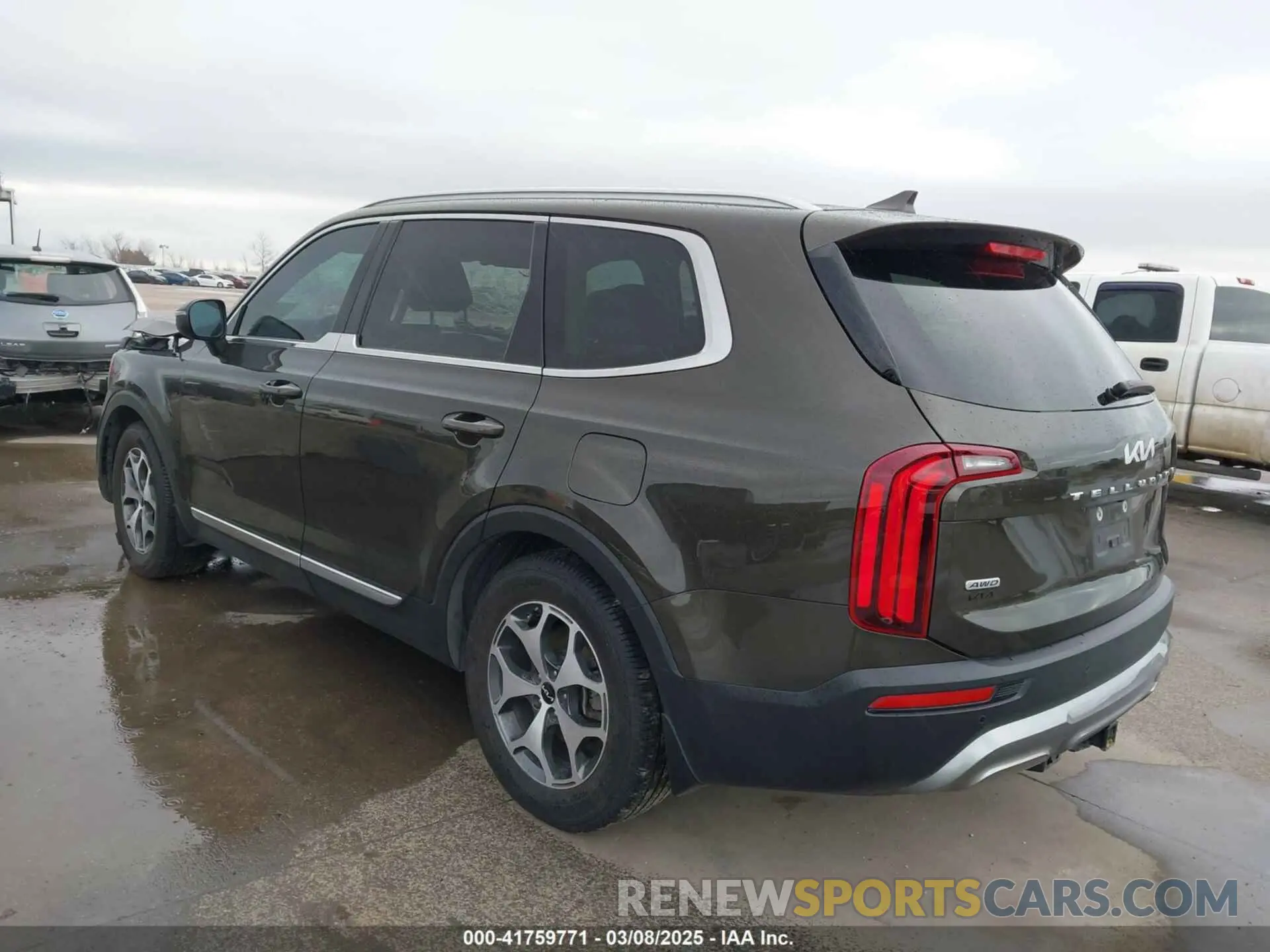 3 Photograph of a damaged car 5XYP3DHC3NG222108 KIA TELLURIDE 2022