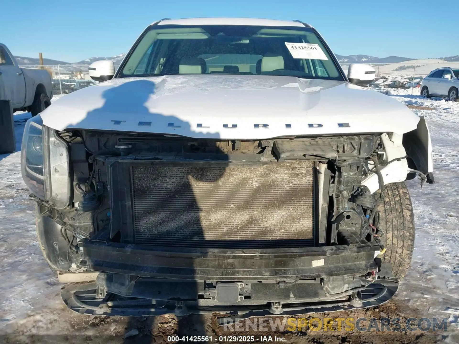 13 Photograph of a damaged car 5XYP3DHC3NG247588 KIA TELLURIDE 2022