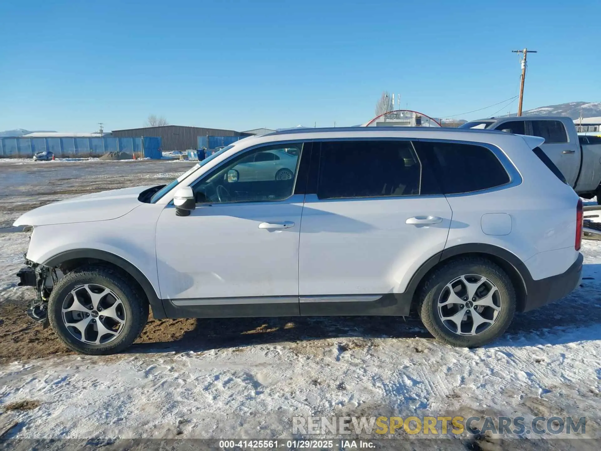 15 Photograph of a damaged car 5XYP3DHC3NG247588 KIA TELLURIDE 2022