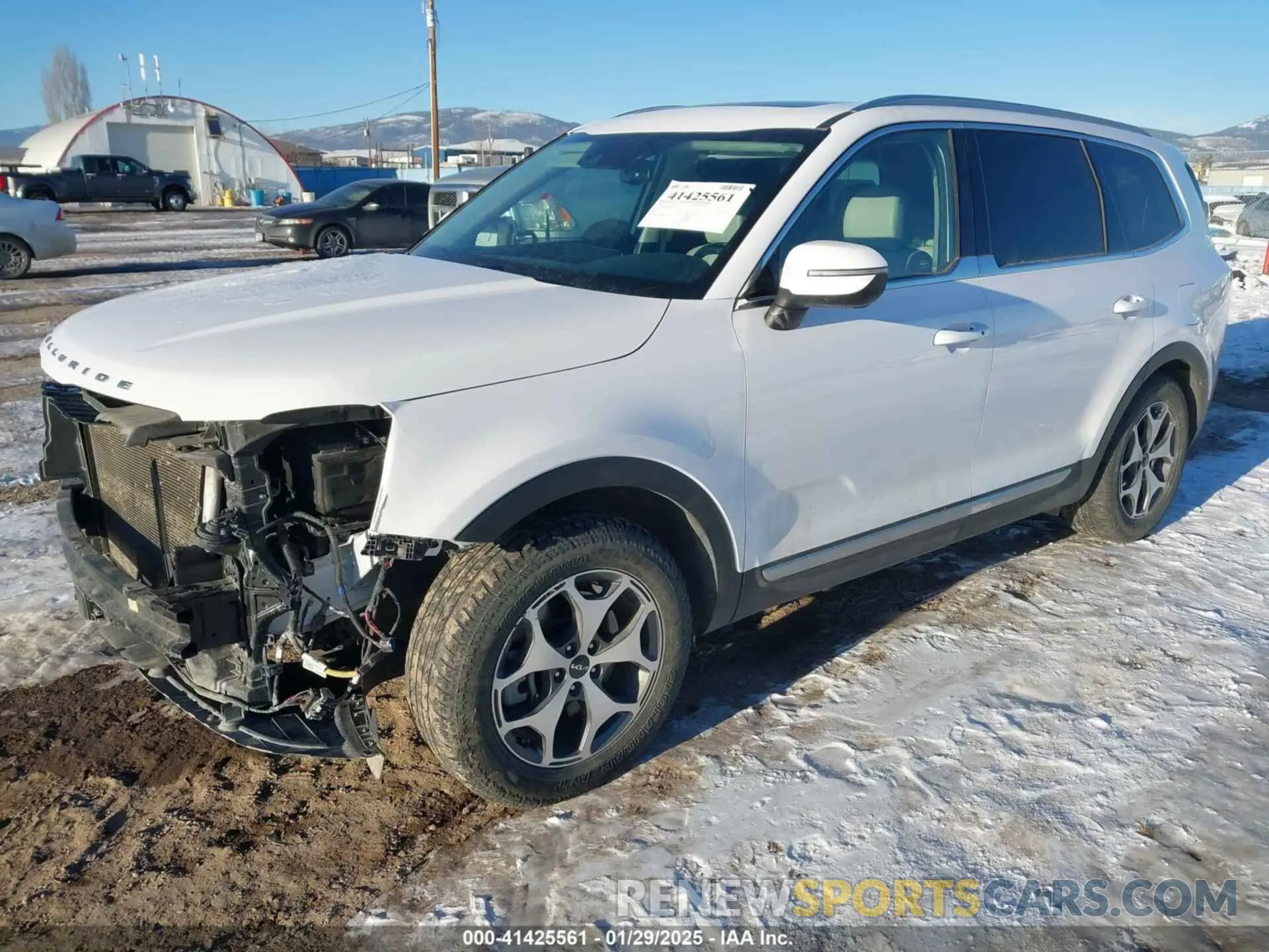 2 Photograph of a damaged car 5XYP3DHC3NG247588 KIA TELLURIDE 2022
