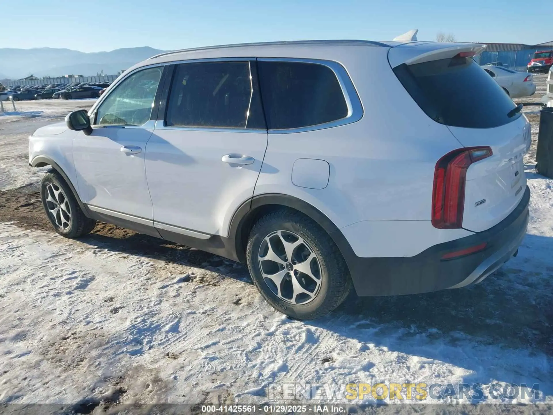 3 Photograph of a damaged car 5XYP3DHC3NG247588 KIA TELLURIDE 2022