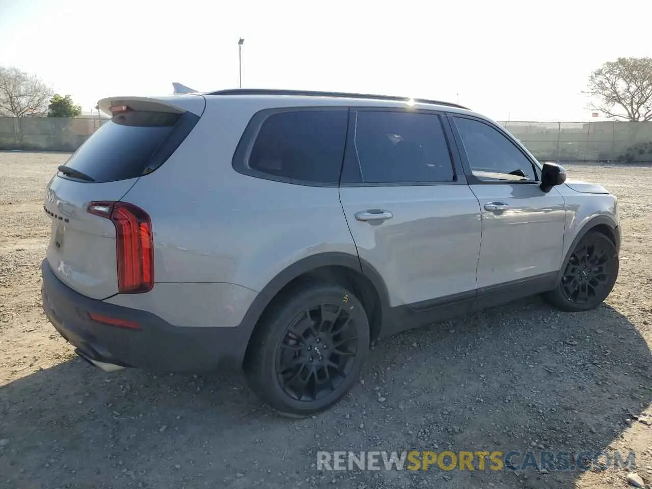 3 Photograph of a damaged car 5XYP3DHC3NG279196 KIA TELLURIDE 2022