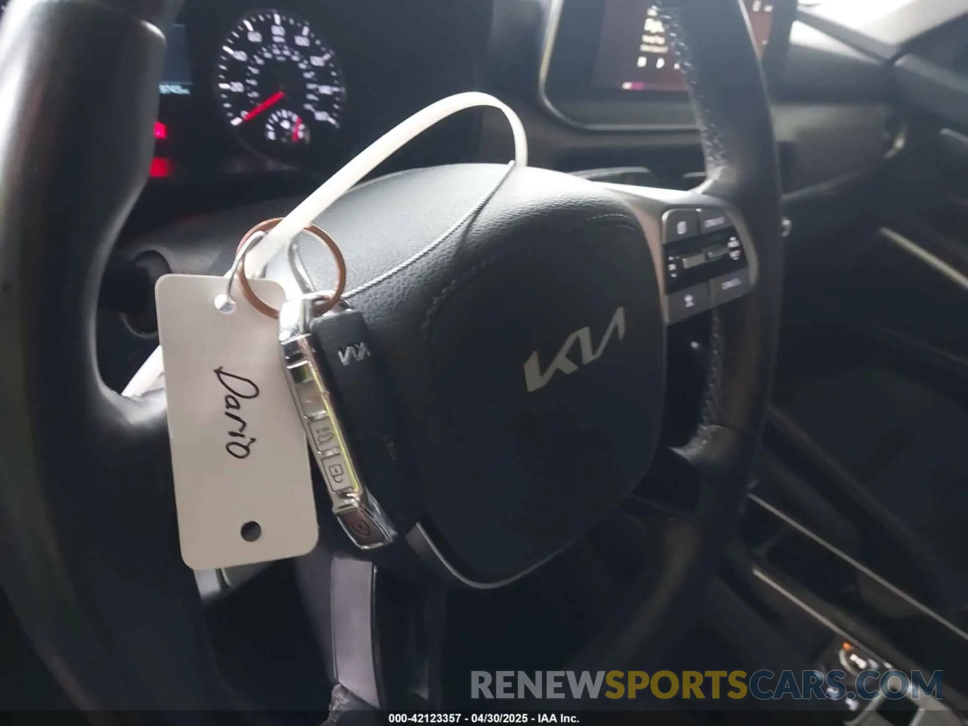 11 Photograph of a damaged car 5XYP3DHC4NG250757 KIA TELLURIDE 2022