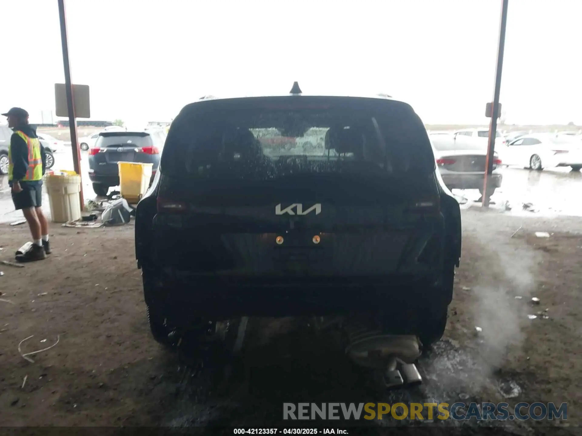 16 Photograph of a damaged car 5XYP3DHC4NG250757 KIA TELLURIDE 2022