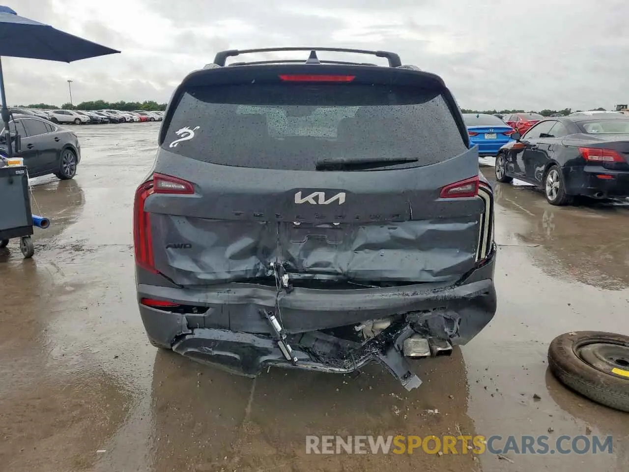 6 Photograph of a damaged car 5XYP3DHC4NG276226 KIA TELLURIDE 2022
