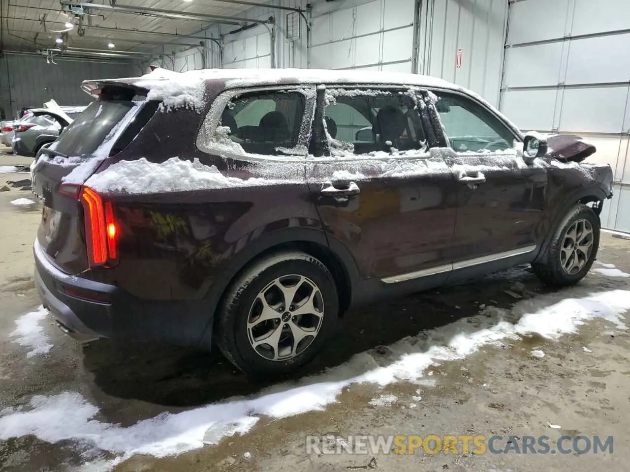 3 Photograph of a damaged car 5XYP3DHC4NG283693 KIA TELLURIDE 2022