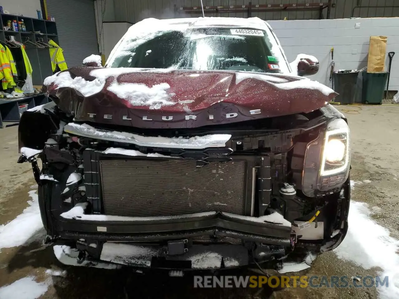 5 Photograph of a damaged car 5XYP3DHC4NG283693 KIA TELLURIDE 2022