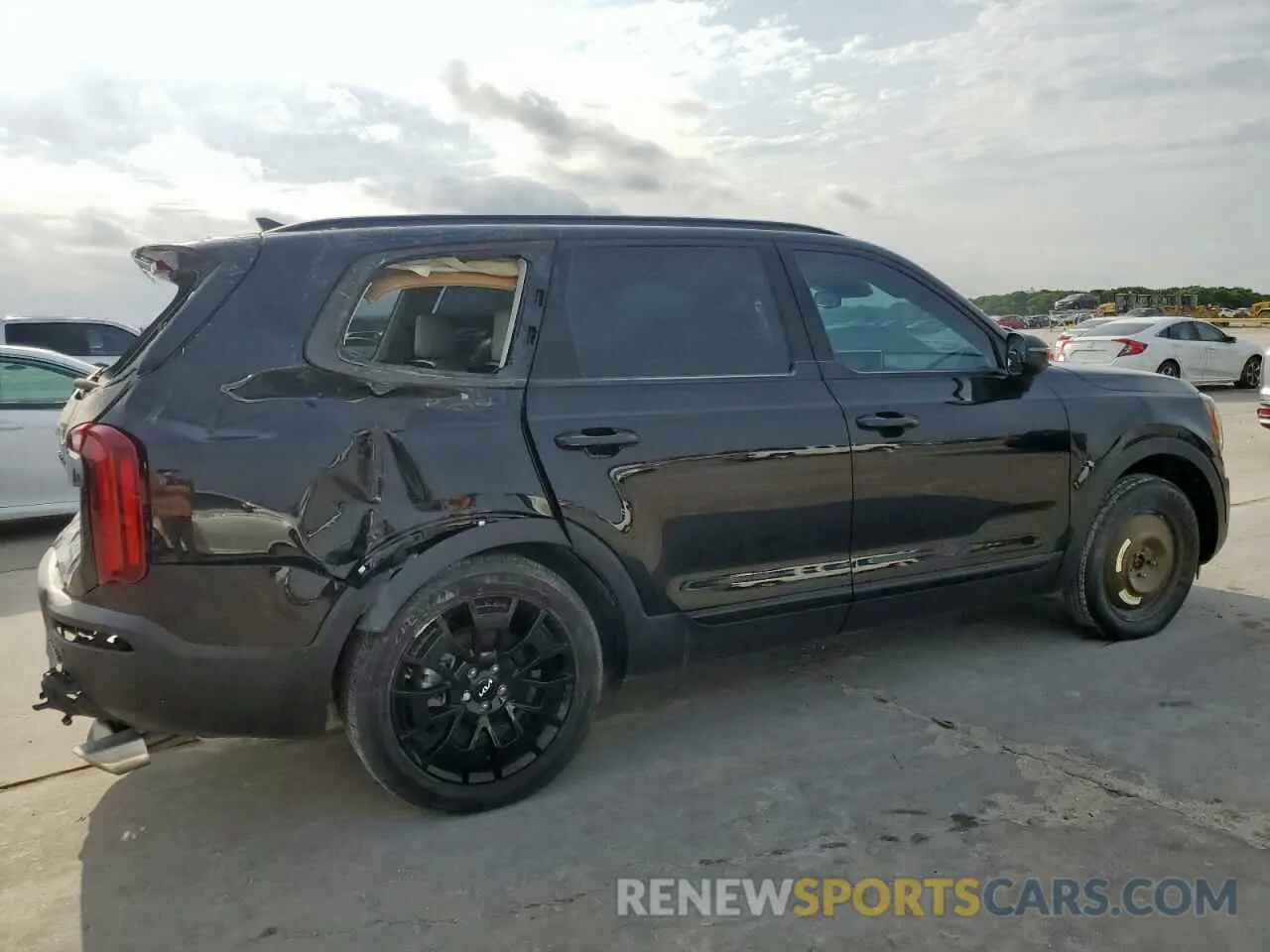 3 Photograph of a damaged car 5XYP3DHC6NG251537 KIA TELLURIDE 2022