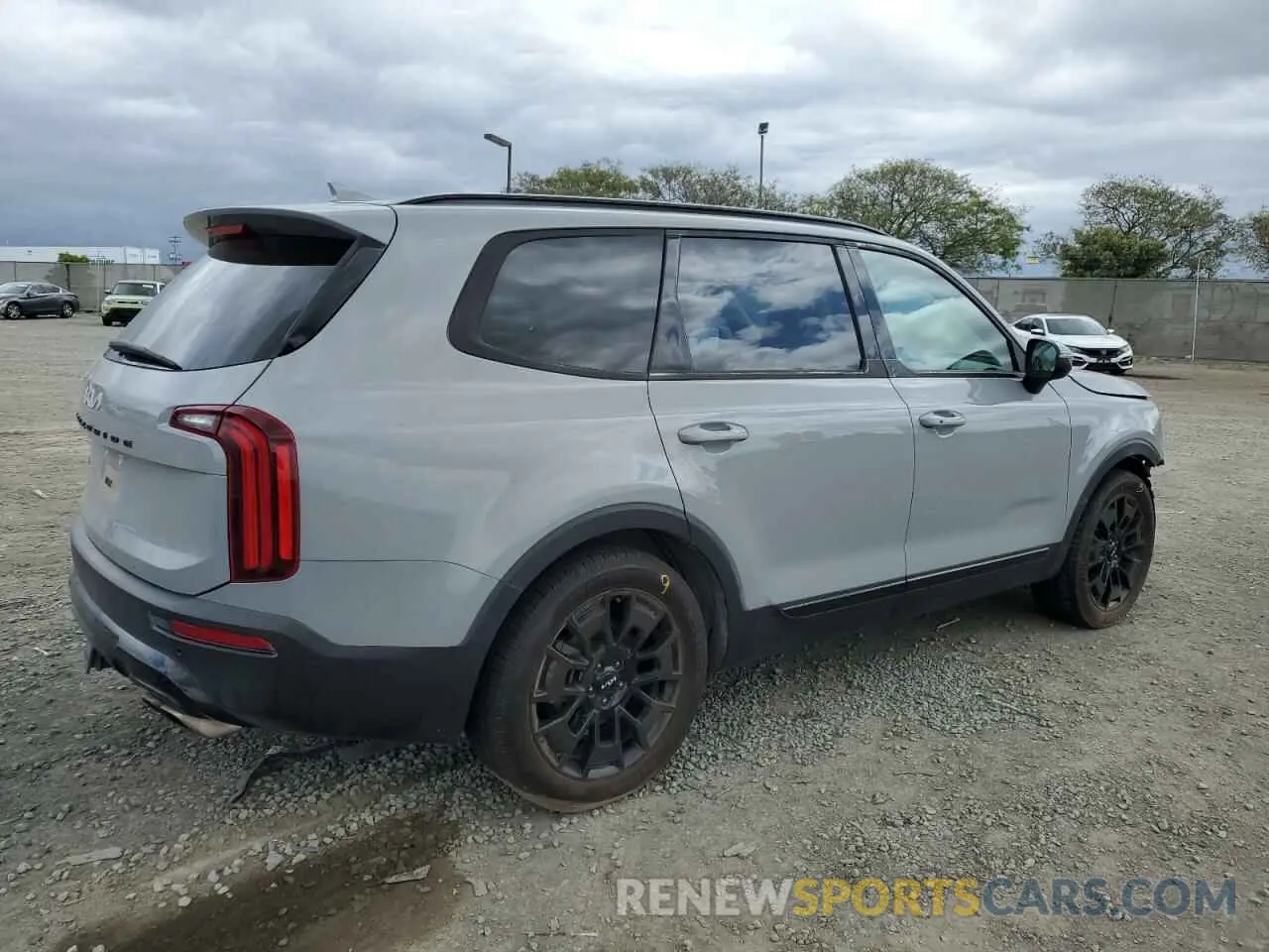 3 Photograph of a damaged car 5XYP3DHC7NG238182 KIA TELLURIDE 2022