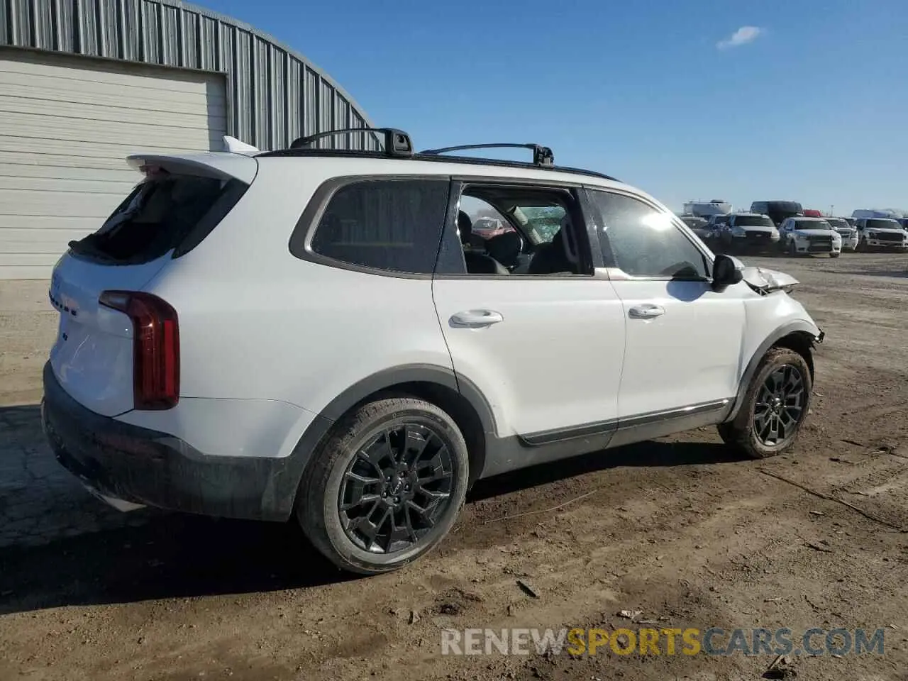 3 Photograph of a damaged car 5XYP3DHC7NG283302 KIA TELLURIDE 2022