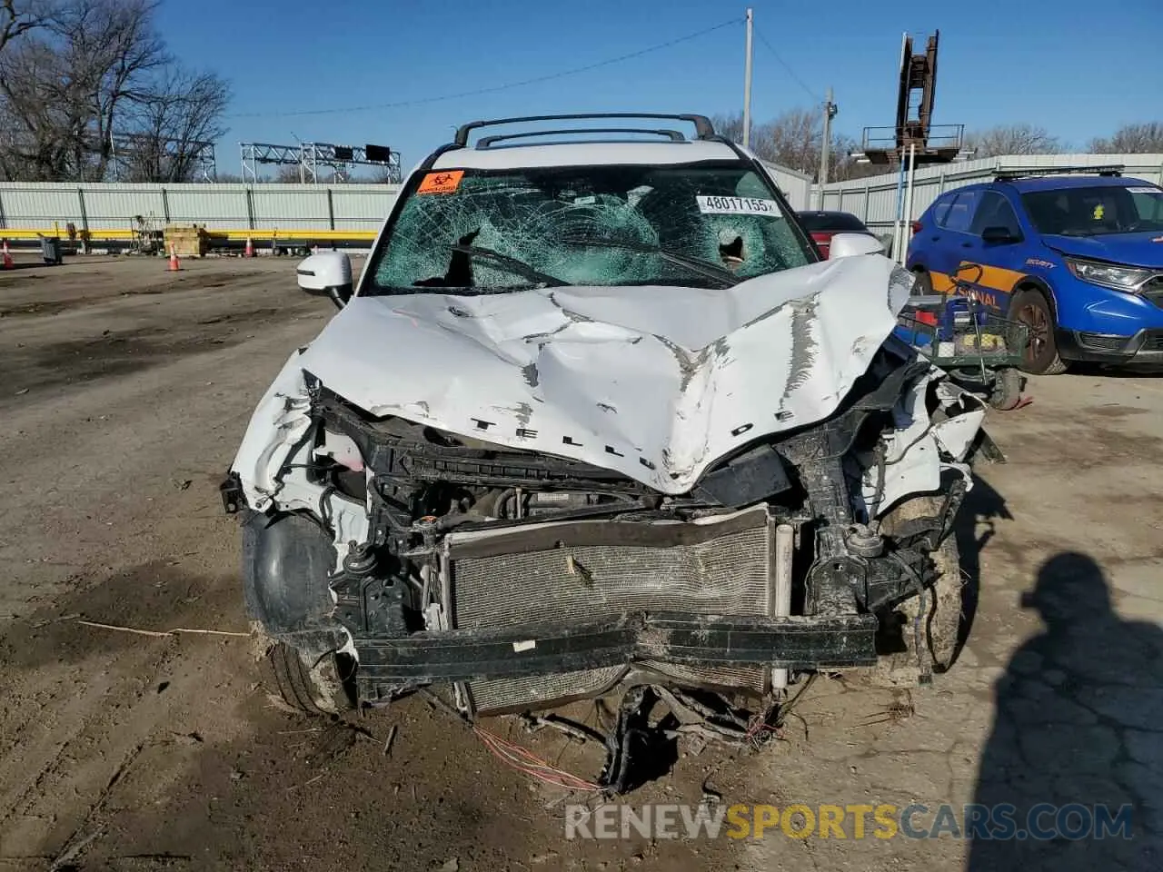 5 Photograph of a damaged car 5XYP3DHC7NG283302 KIA TELLURIDE 2022