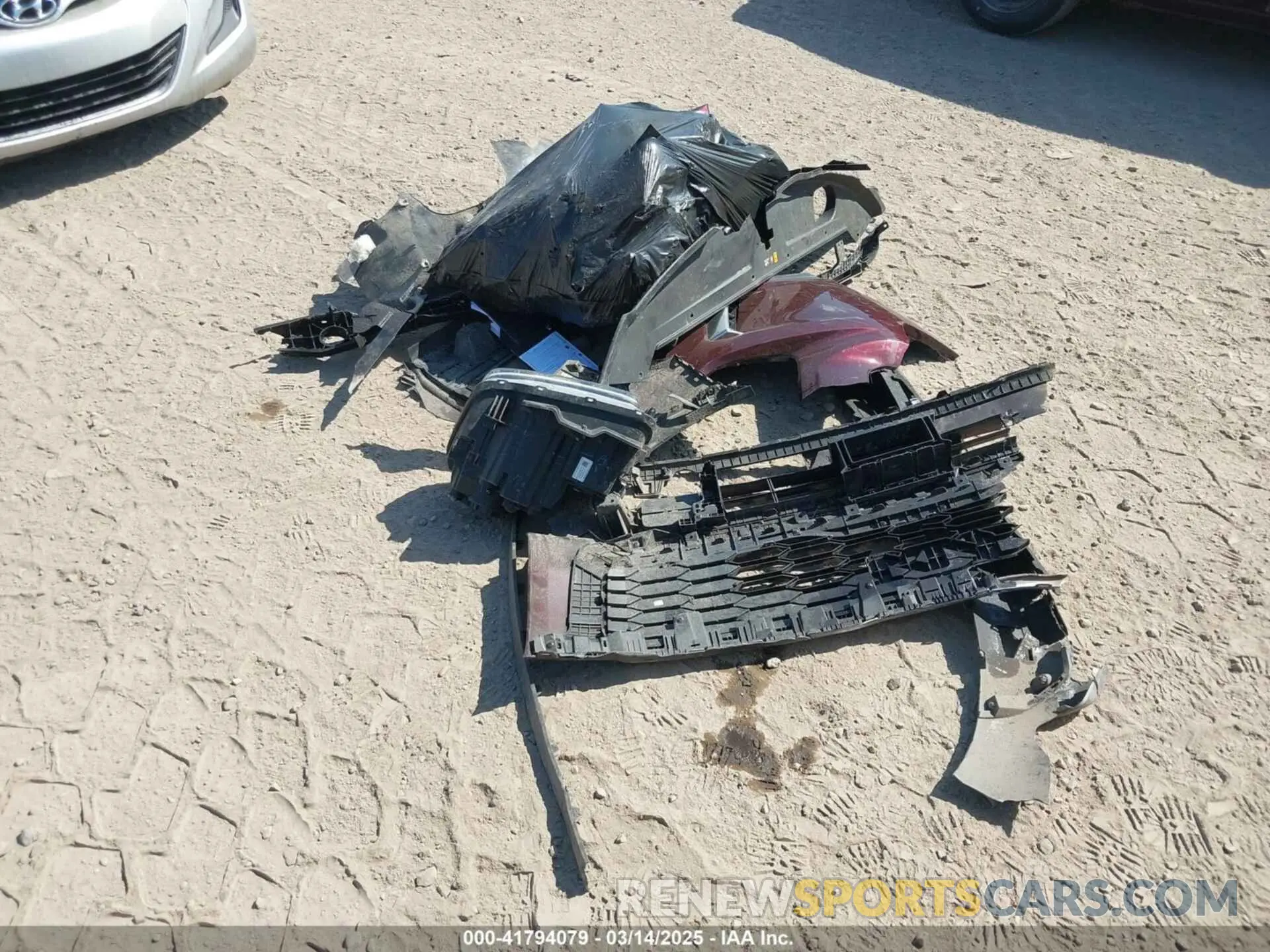 12 Photograph of a damaged car 5XYP3DHC8NG203652 KIA TELLURIDE 2022