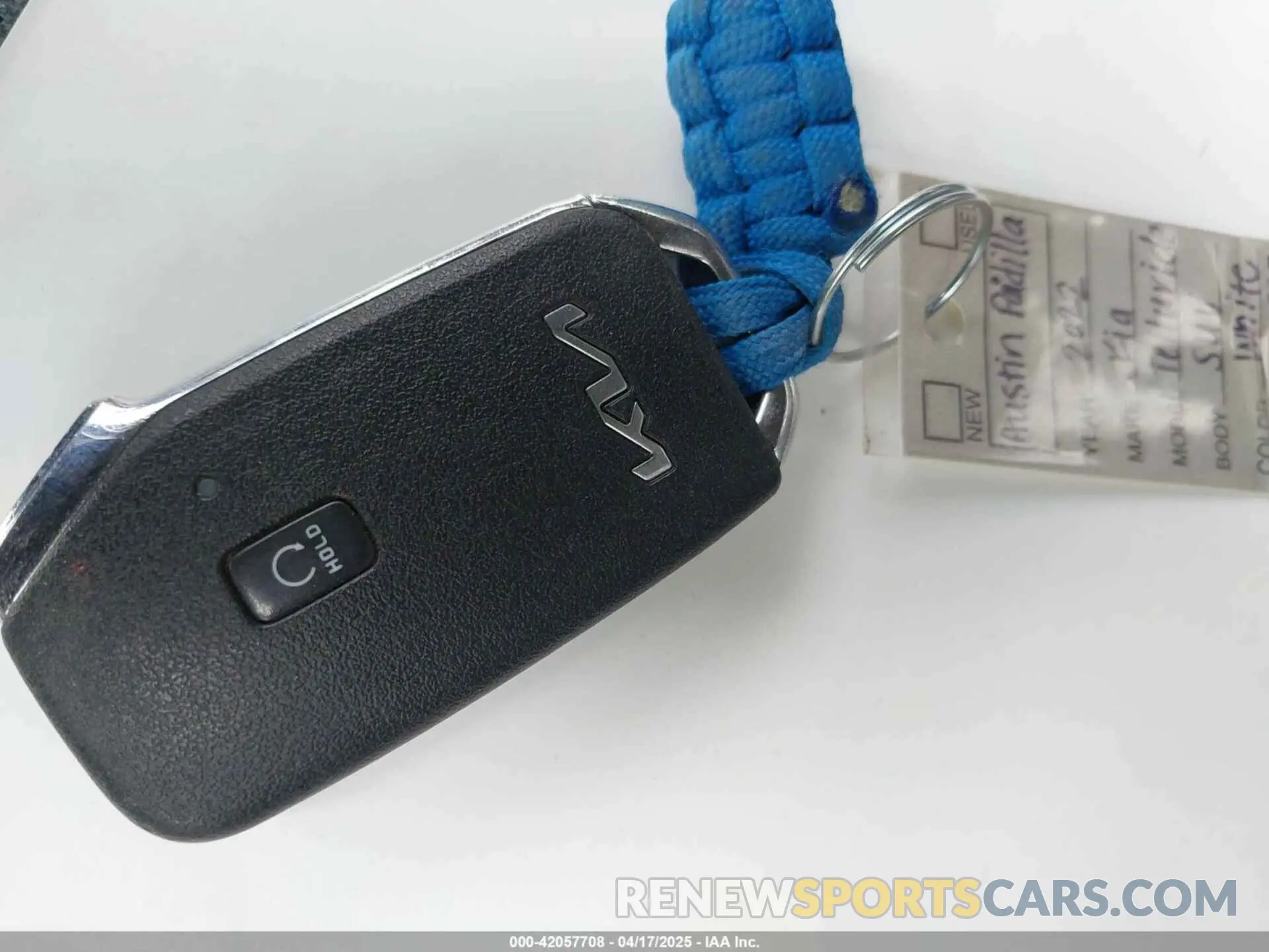 11 Photograph of a damaged car 5XYP3DHC8NG225473 KIA TELLURIDE 2022