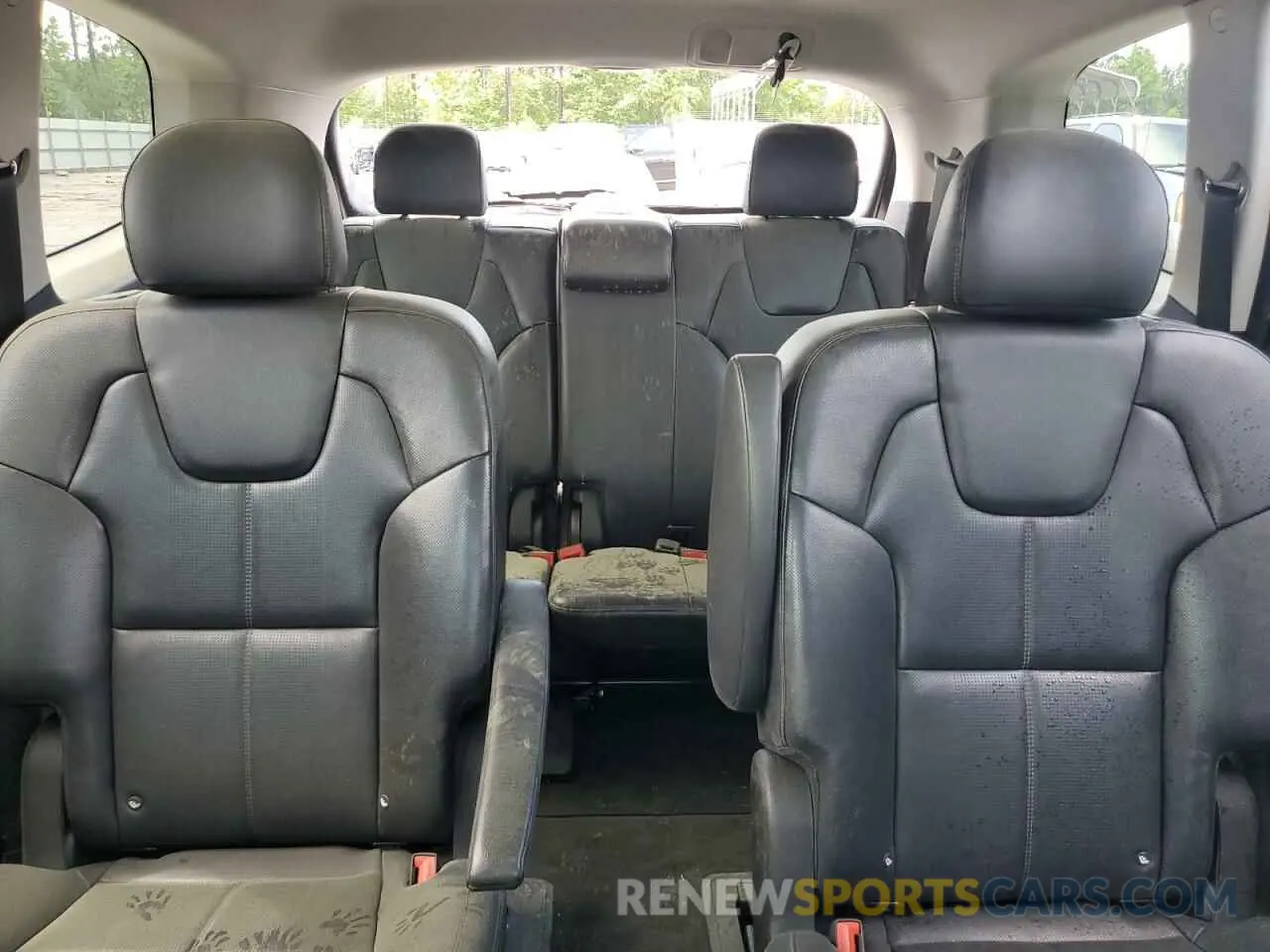10 Photograph of a damaged car 5XYP3DHC8NG235016 KIA TELLURIDE 2022