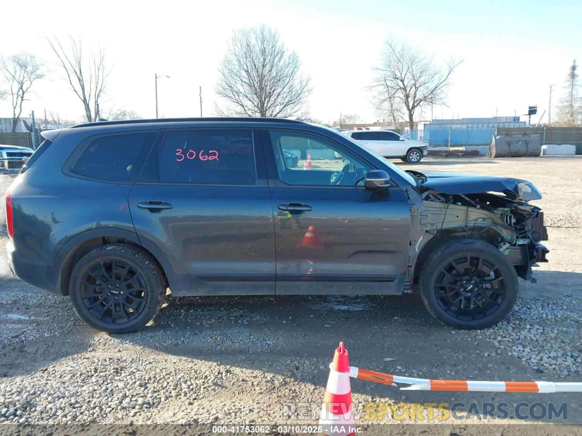 14 Photograph of a damaged car 5XYP3DHCXNG295136 KIA TELLURIDE 2022