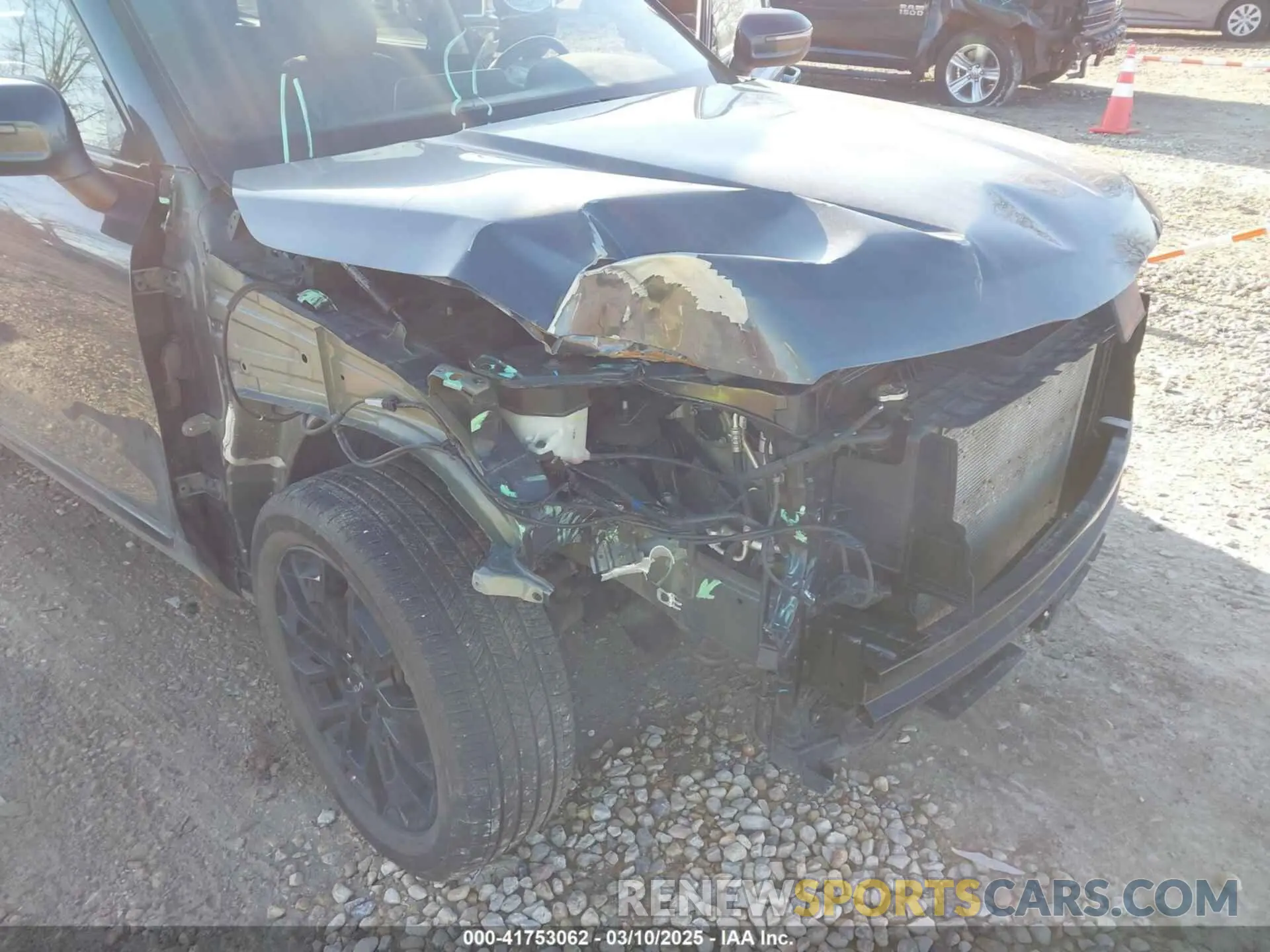 6 Photograph of a damaged car 5XYP3DHCXNG295136 KIA TELLURIDE 2022