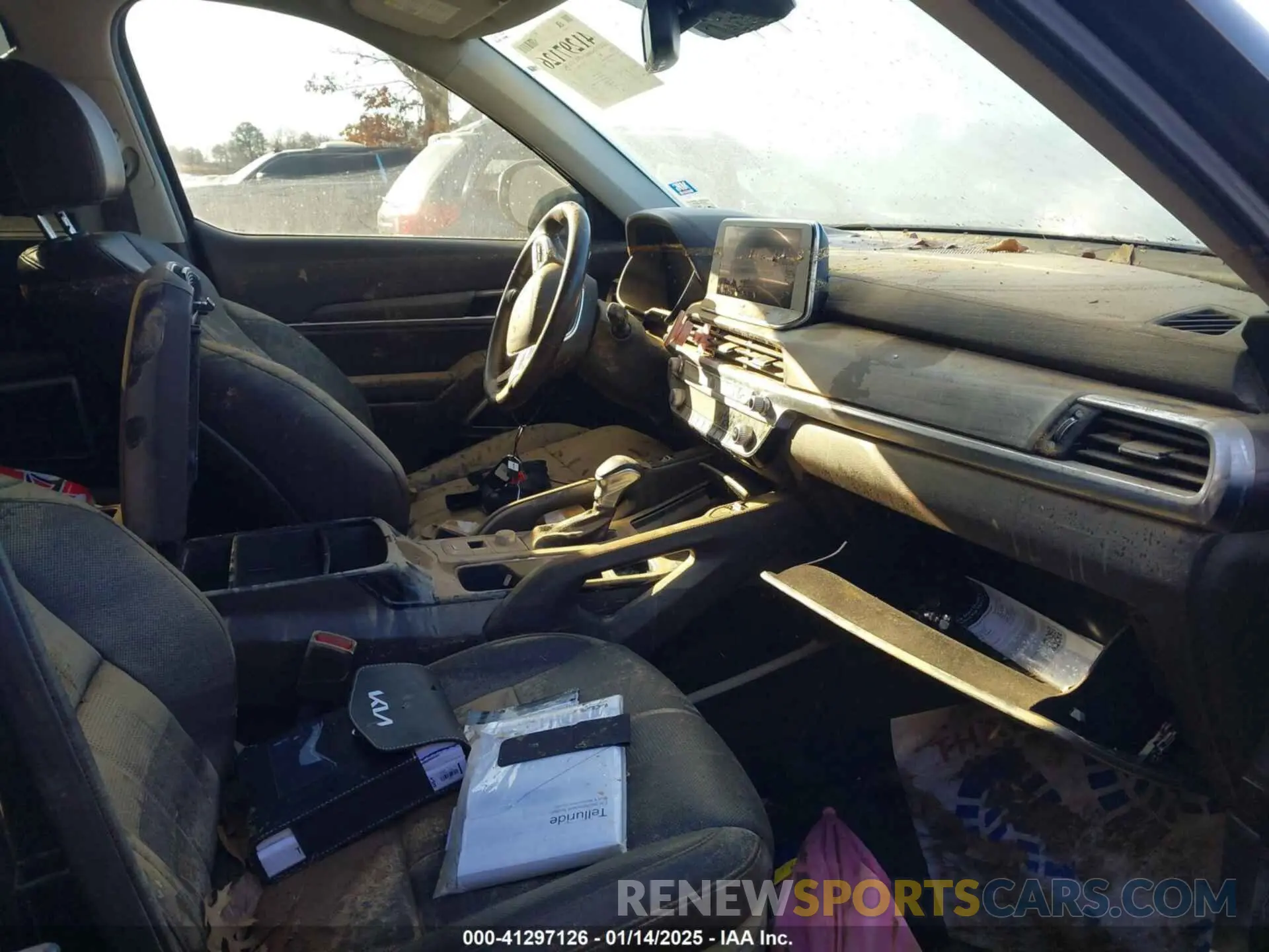 5 Photograph of a damaged car 5XYP54HC3NG209014 KIA TELLURIDE 2022