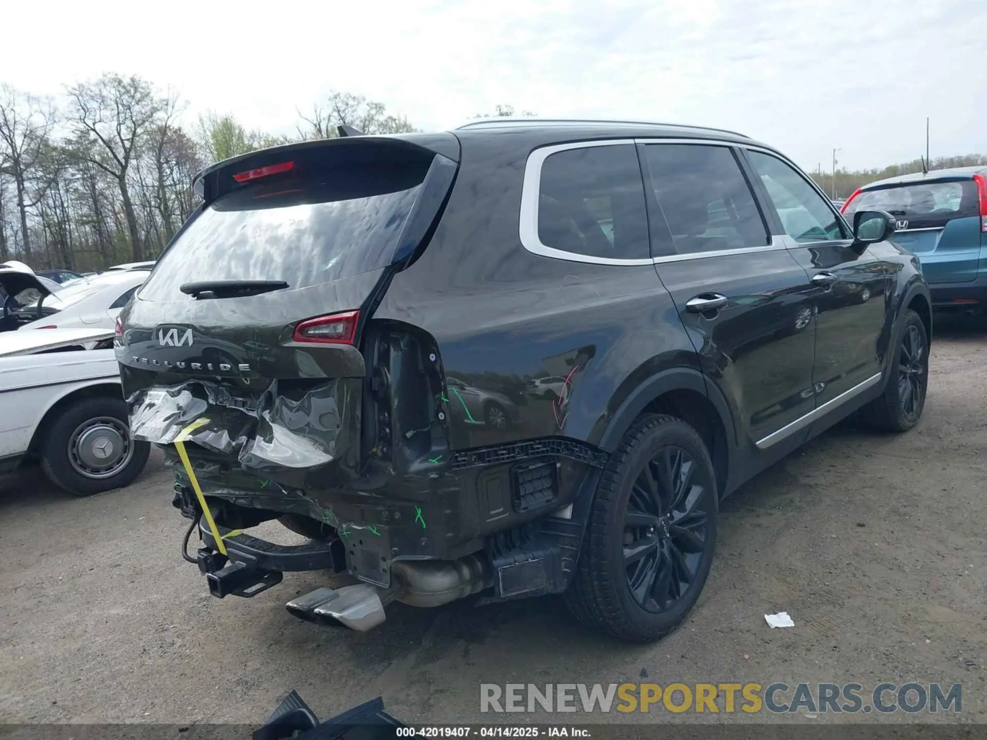 4 Photograph of a damaged car 5XYP54HC4NG271392 KIA TELLURIDE 2022