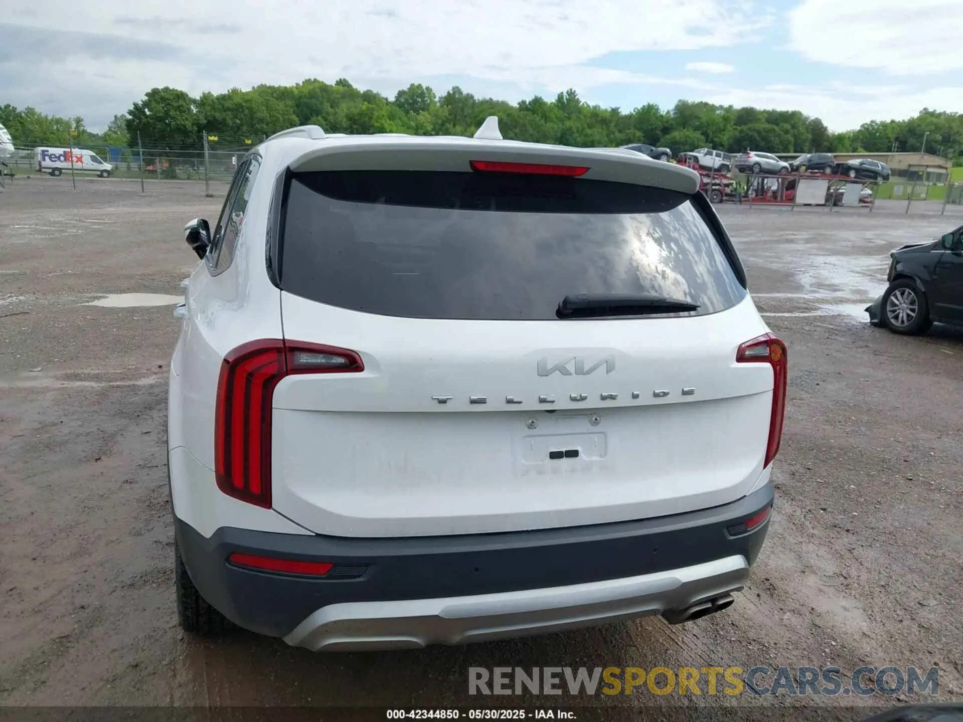 16 Photograph of a damaged car 5XYP54HC5NG256920 KIA TELLURIDE 2022