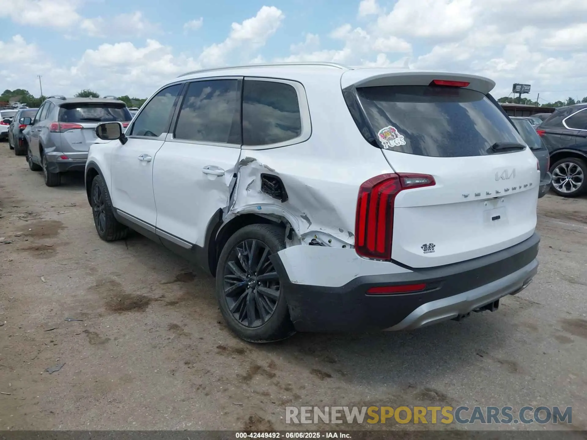 3 Photograph of a damaged car 5XYP54HC7NG219318 KIA TELLURIDE 2022