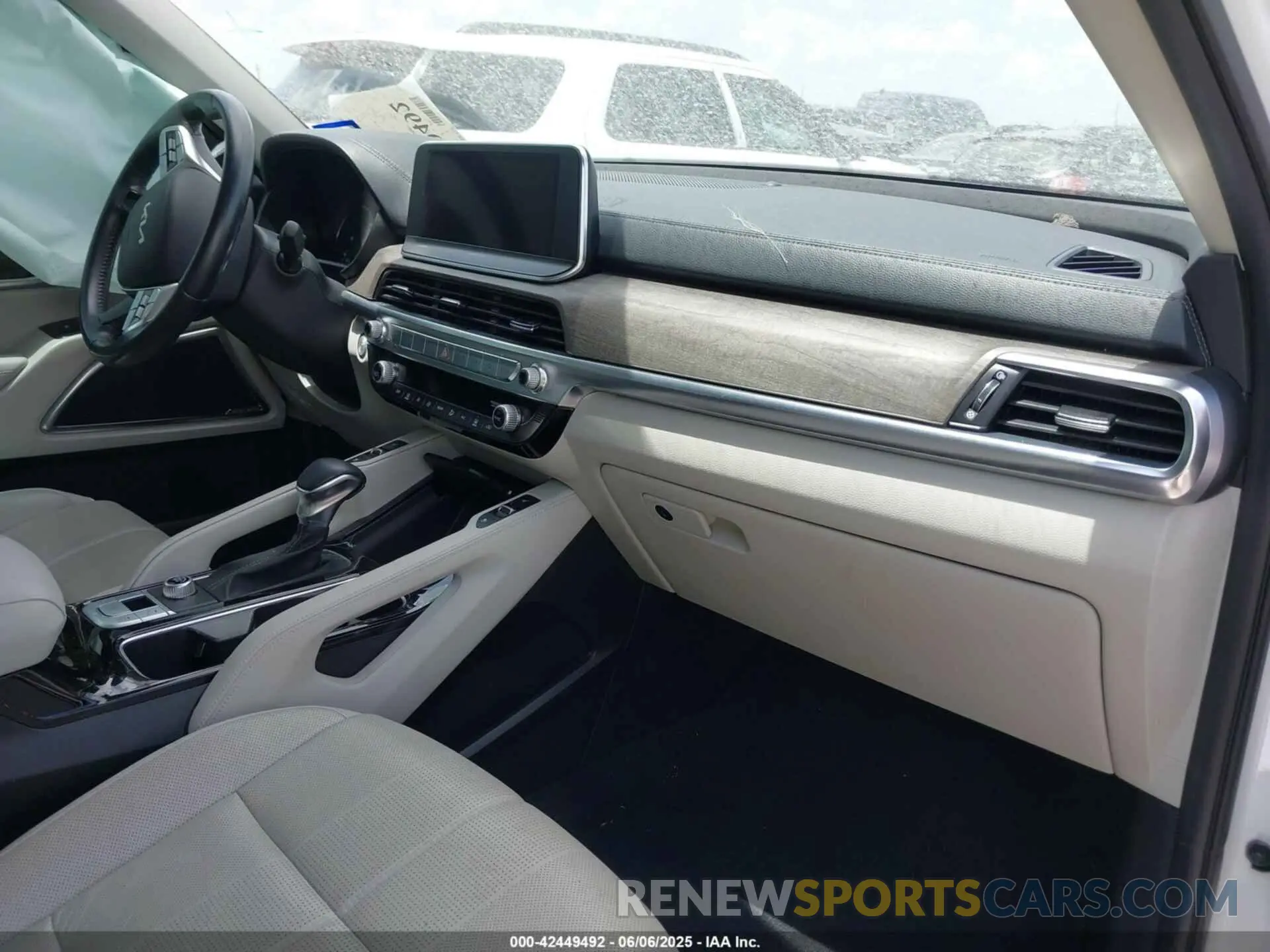5 Photograph of a damaged car 5XYP54HC7NG219318 KIA TELLURIDE 2022