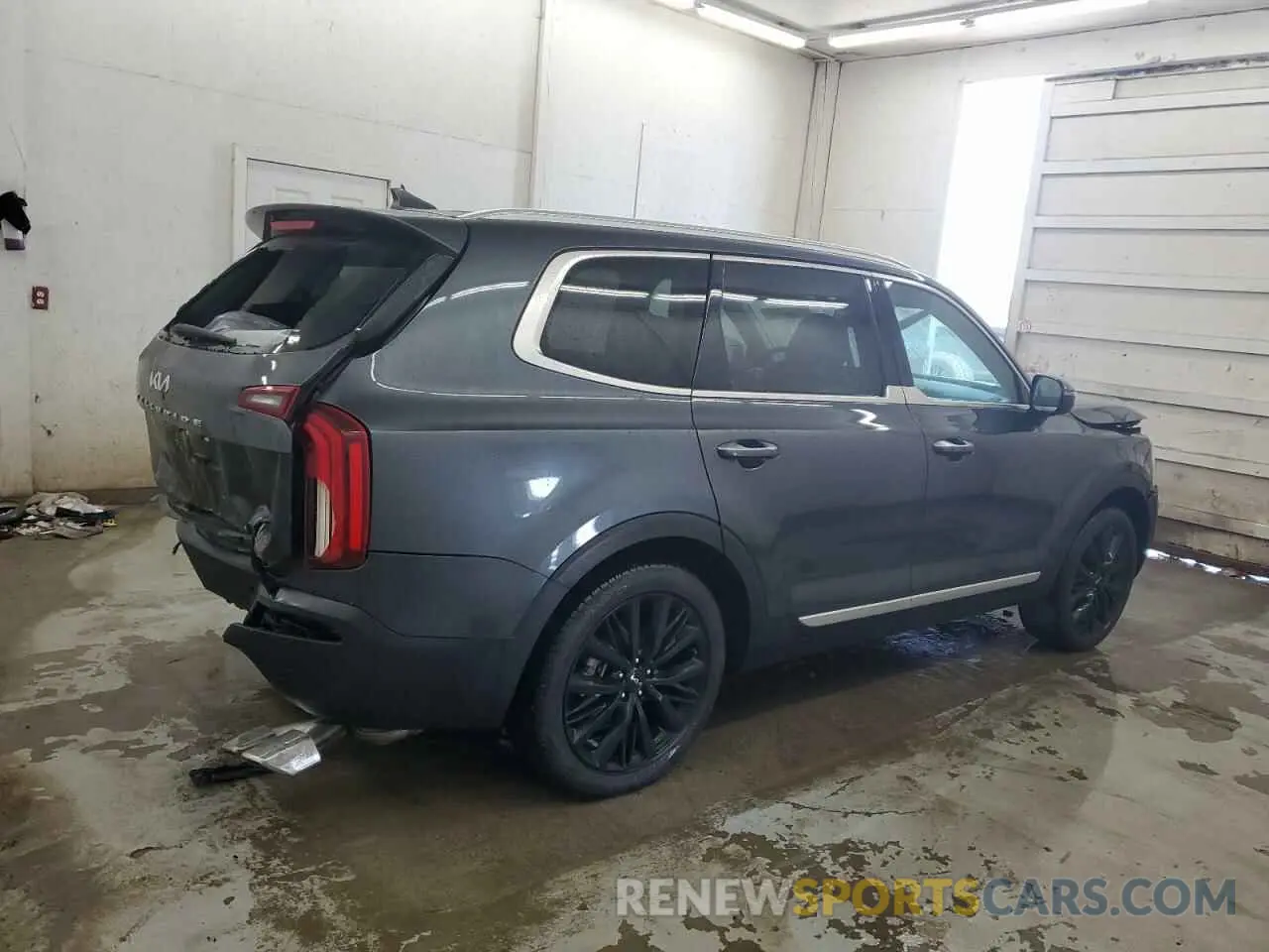 3 Photograph of a damaged car 5XYP54HC7NG276084 KIA TELLURIDE 2022