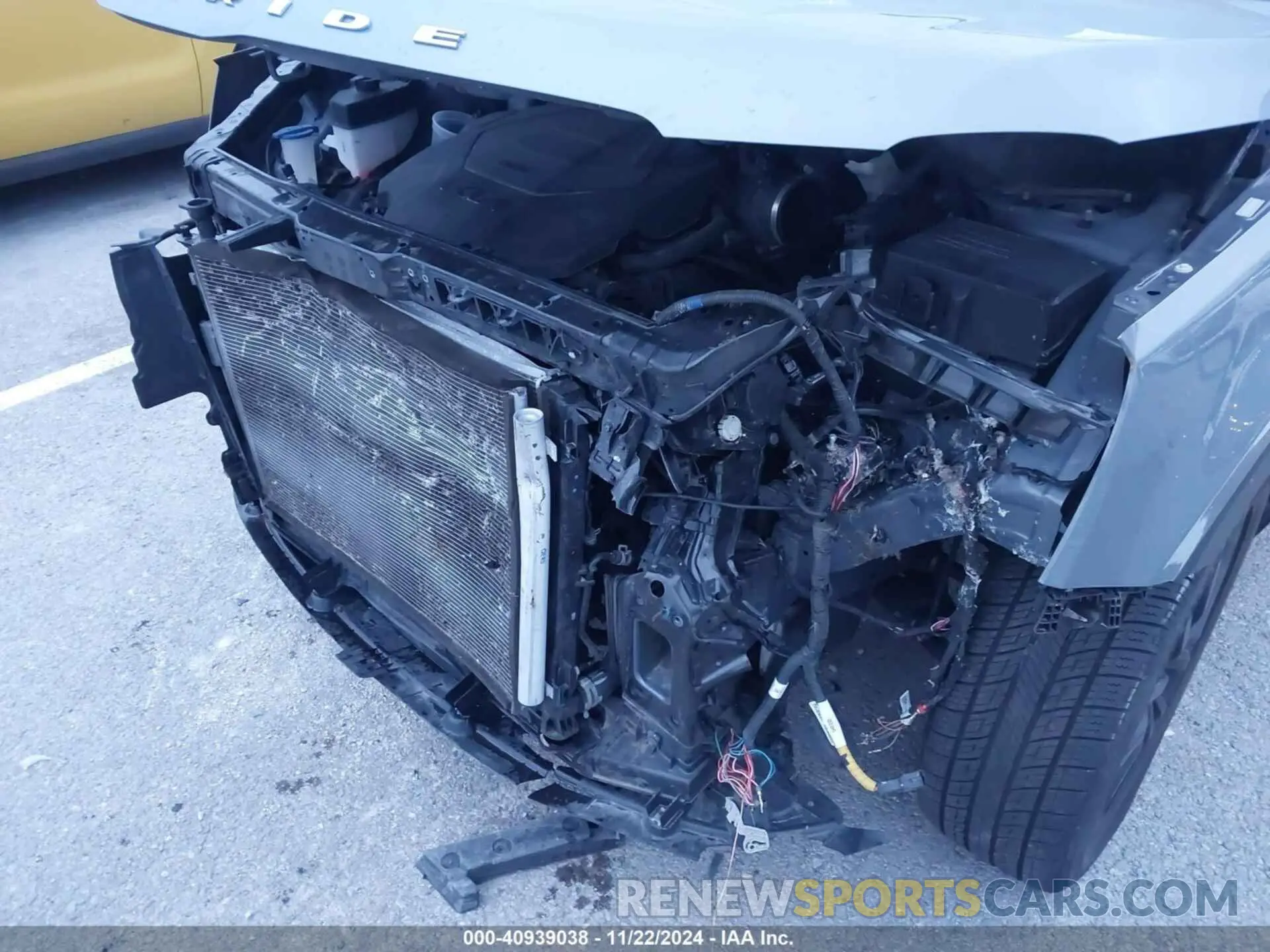 17 Photograph of a damaged car 5XYP54HC8NG243157 KIA TELLURIDE 2022