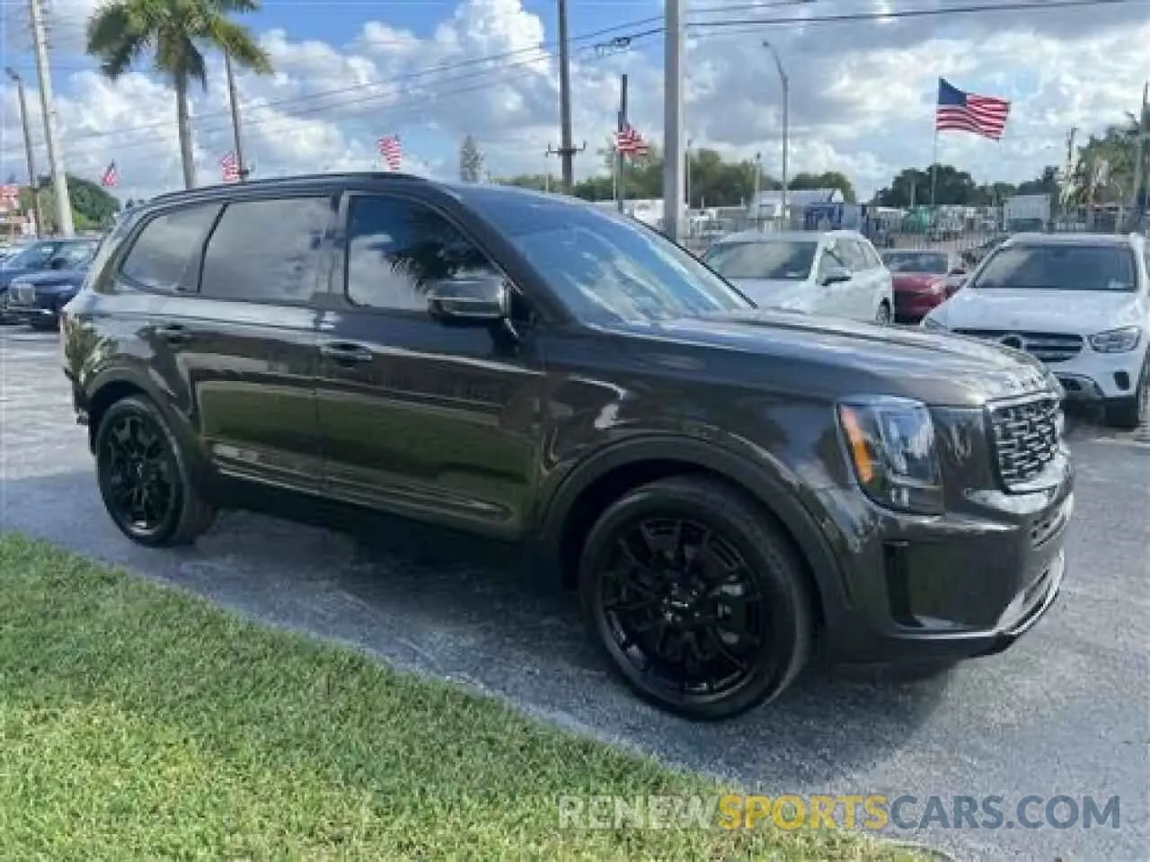 1 Photograph of a damaged car 5XYP5DHC0NG283894 KIA TELLURIDE 2022