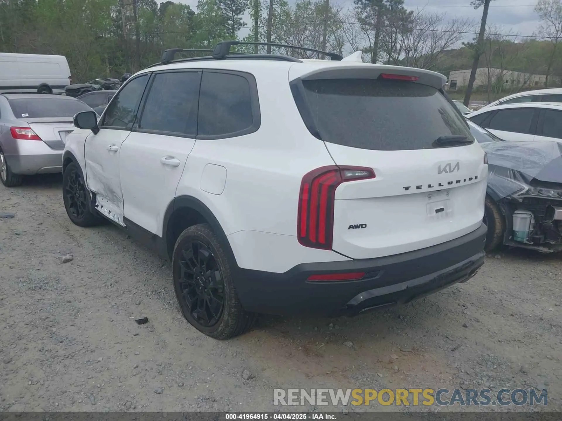3 Photograph of a damaged car 5XYP5DHC1NG318216 KIA TELLURIDE 2022