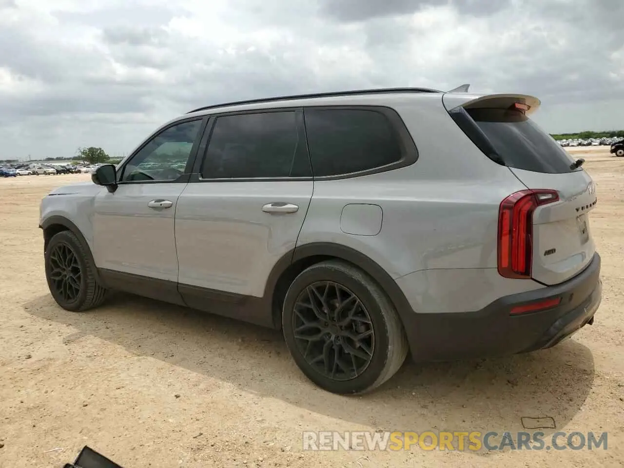 2 Photograph of a damaged car 5XYP5DHC2NG226841 KIA TELLURIDE 2022