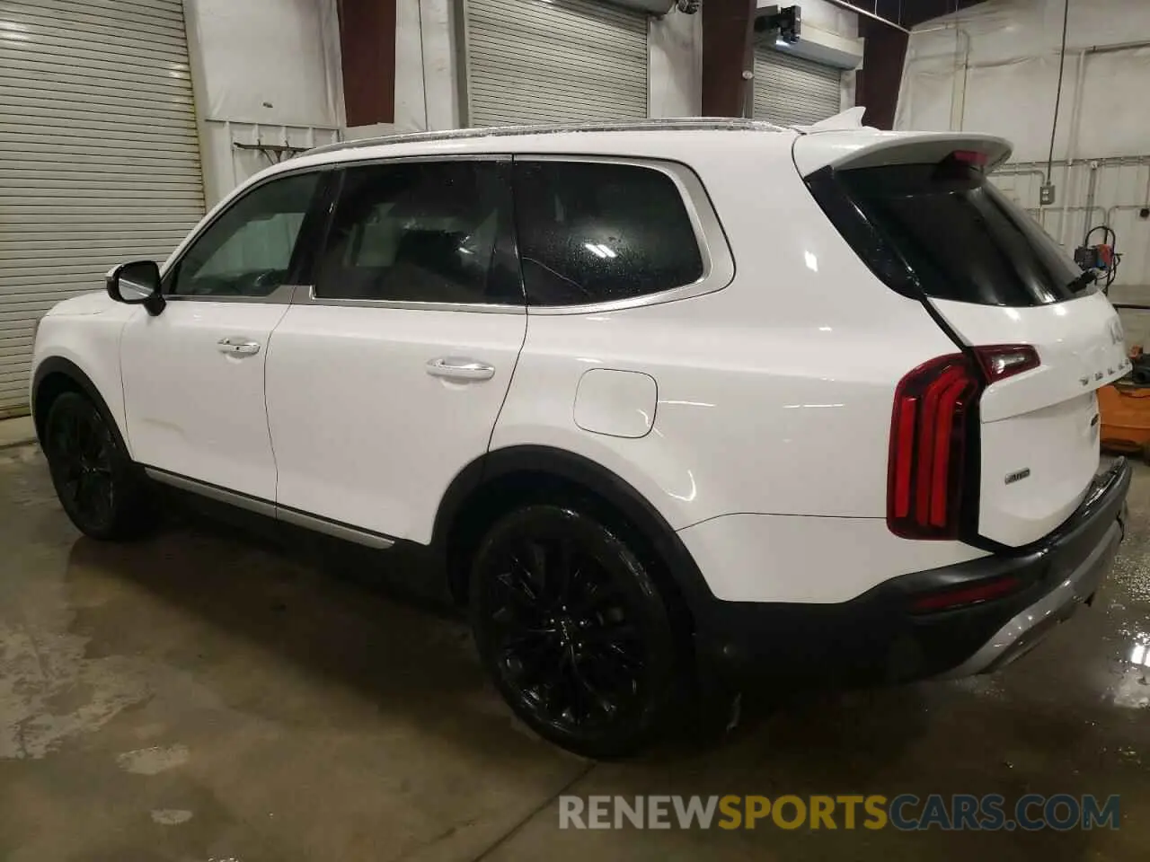 2 Photograph of a damaged car 5XYP5DHC3NG290774 KIA TELLURIDE 2022