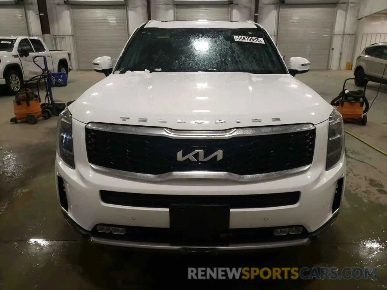 5 Photograph of a damaged car 5XYP5DHC3NG290774 KIA TELLURIDE 2022