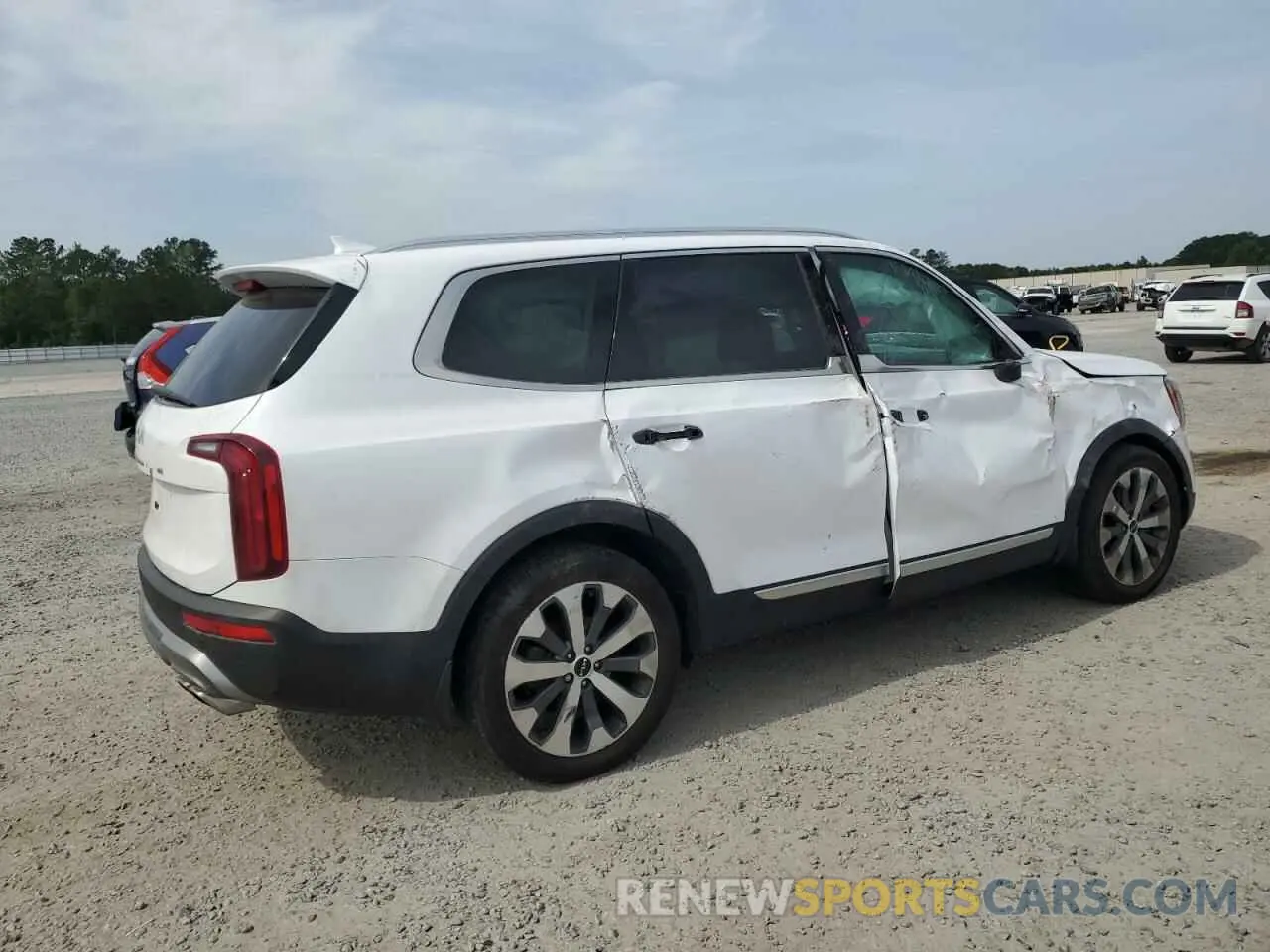 3 Photograph of a damaged car 5XYP5DHC4NG197102 KIA TELLURIDE 2022