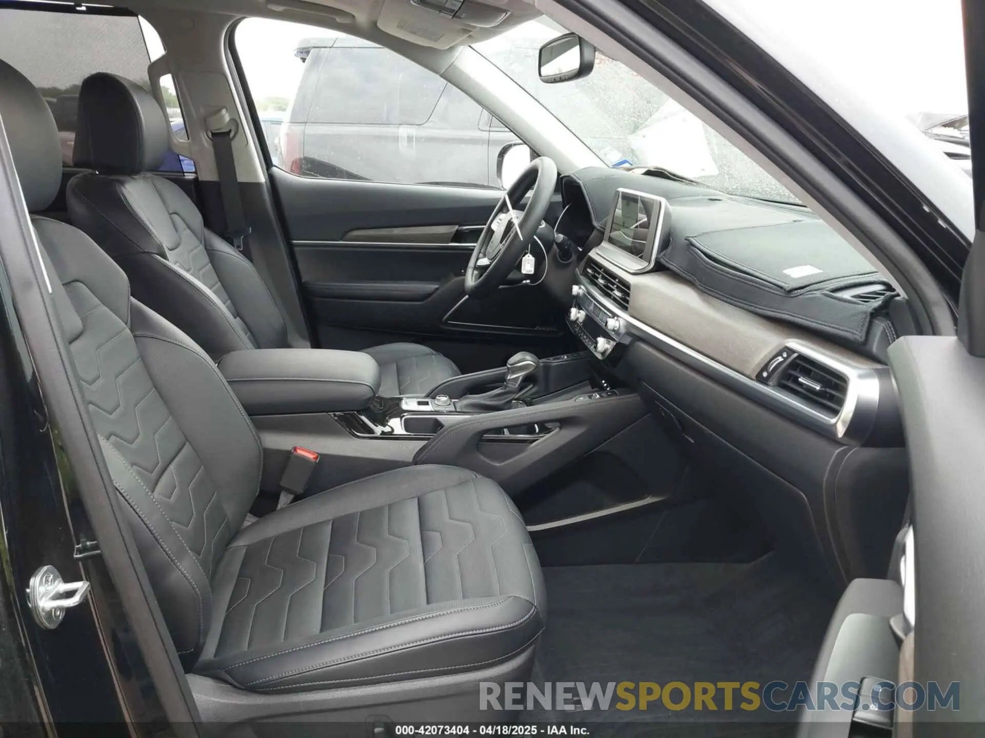 5 Photograph of a damaged car 5XYP5DHC4NG249036 KIA TELLURIDE 2022
