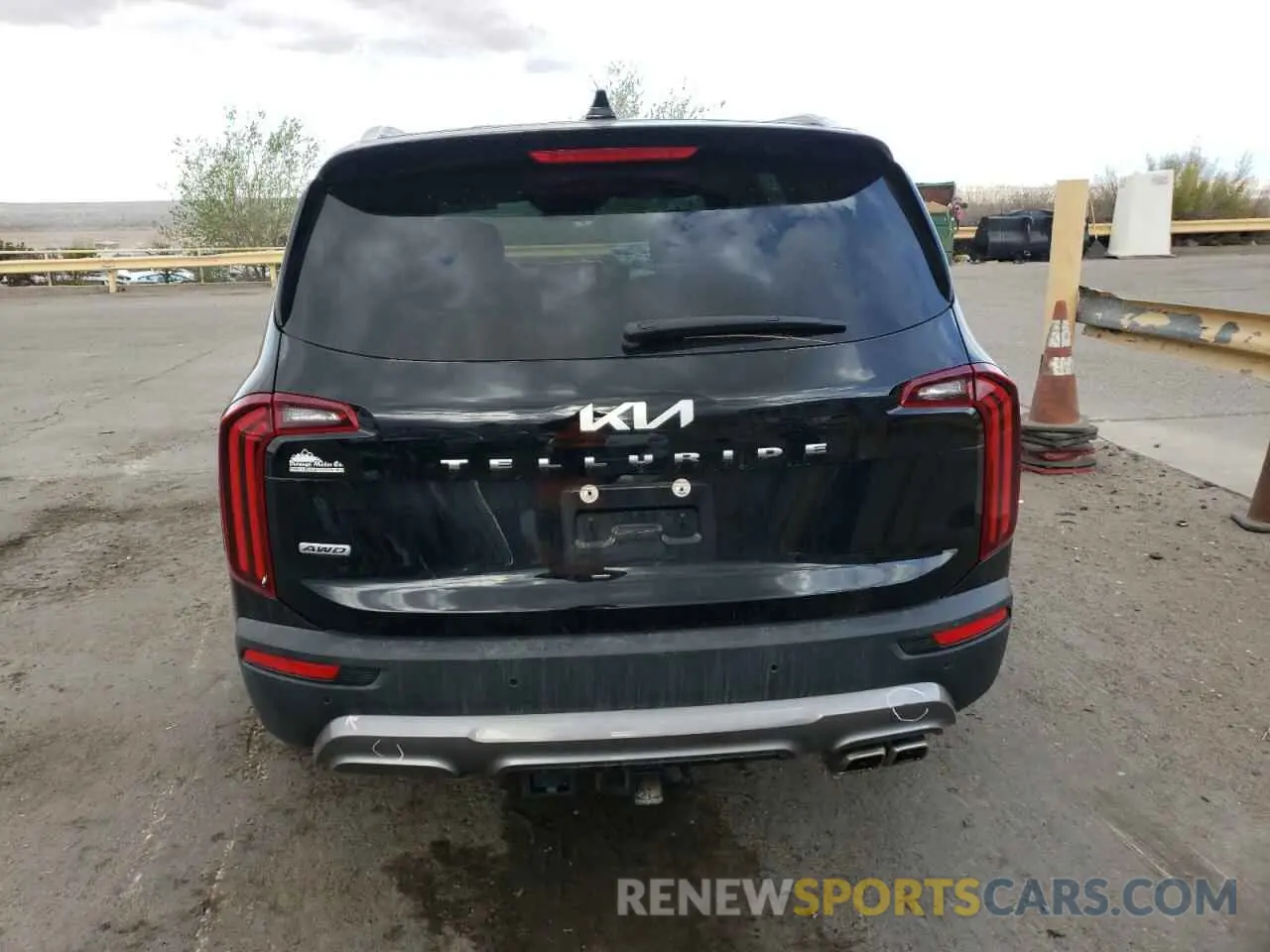 6 Photograph of a damaged car 5XYP5DHC6NG293328 KIA TELLURIDE 2022