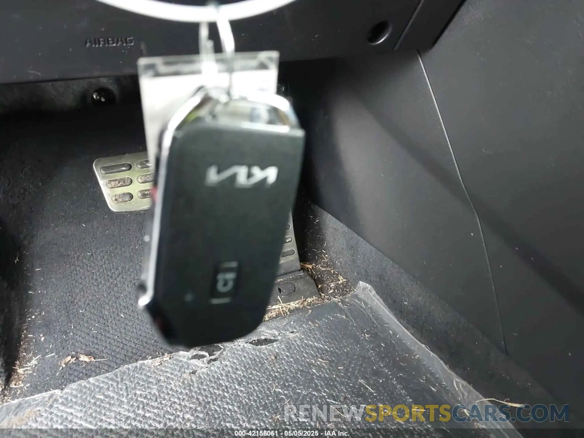 11 Photograph of a damaged car 5XYP5DHC7NG226138 KIA TELLURIDE 2022
