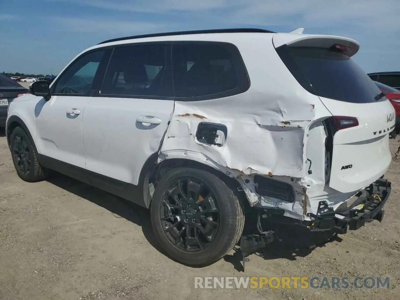 2 Photograph of a damaged car 5XYP5DHC7NG242551 KIA TELLURIDE 2022