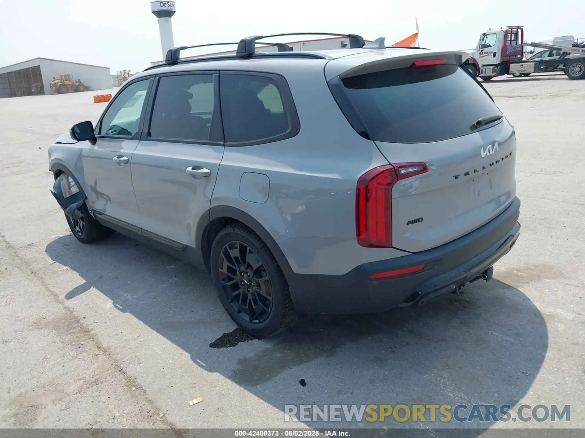 3 Photograph of a damaged car 5XYP5DHC7NG262332 KIA TELLURIDE 2022