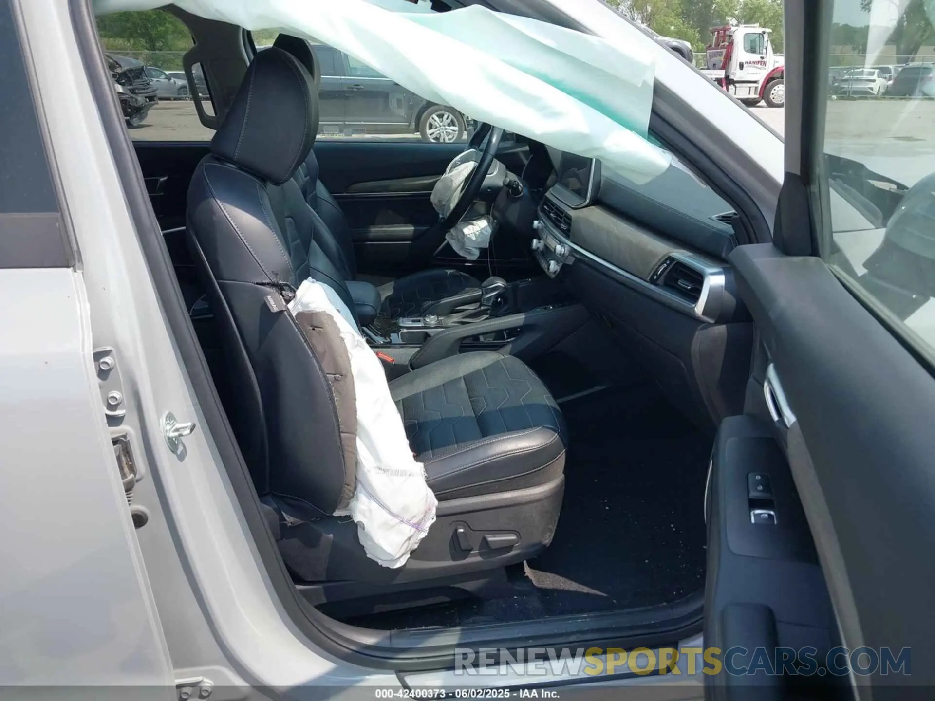 5 Photograph of a damaged car 5XYP5DHC7NG262332 KIA TELLURIDE 2022