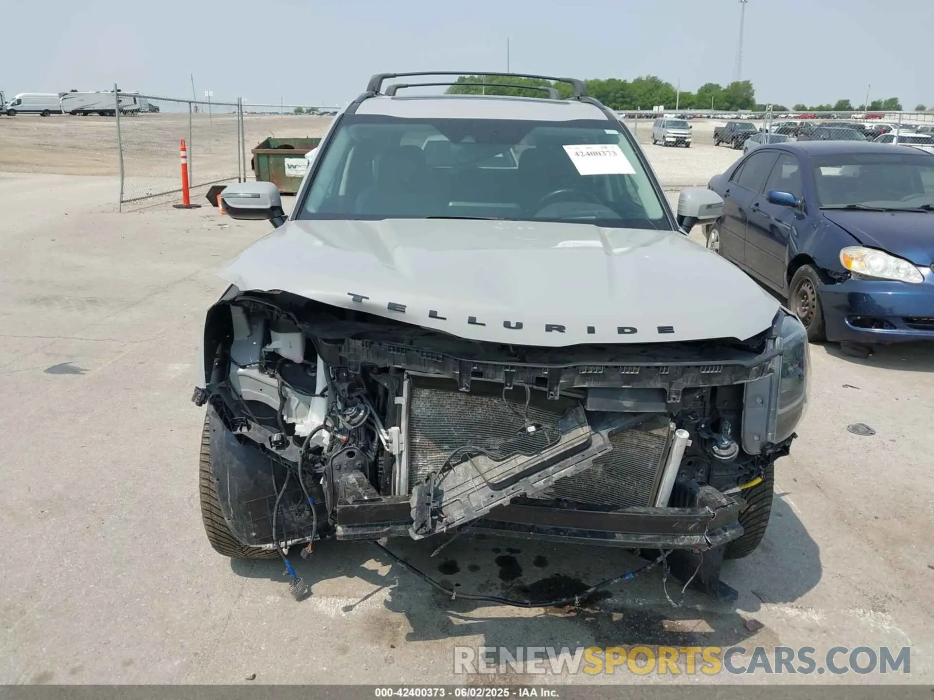 6 Photograph of a damaged car 5XYP5DHC7NG262332 KIA TELLURIDE 2022