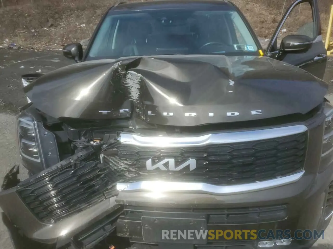 13 Photograph of a damaged car 5XYP5DHC8NG199354 KIA TELLURIDE 2022