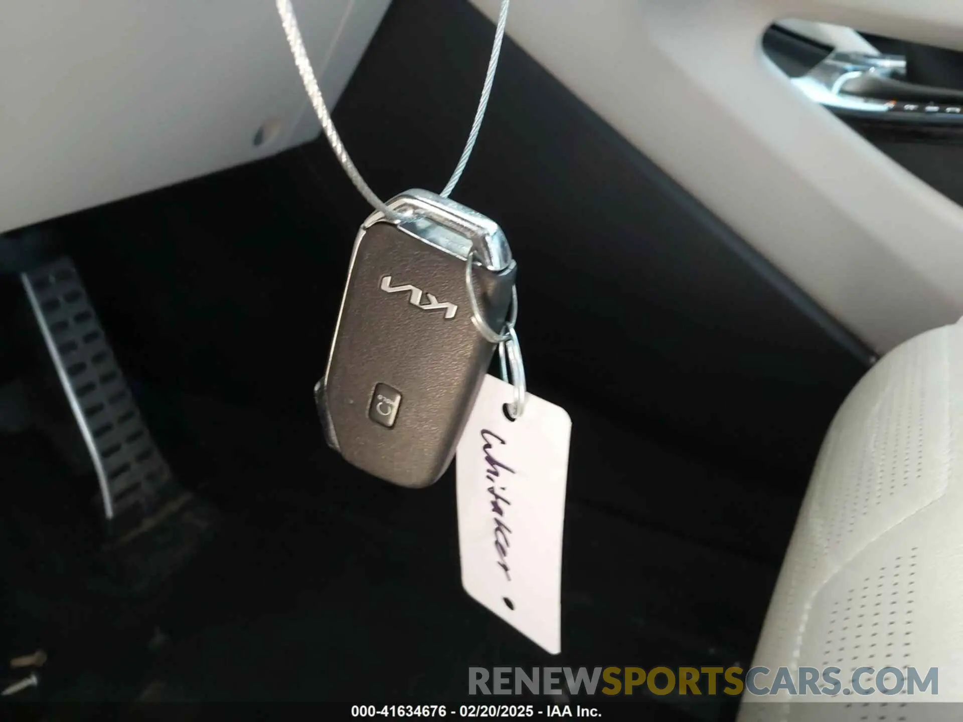11 Photograph of a damaged car 5XYP5DHC8NG247726 KIA TELLURIDE 2022