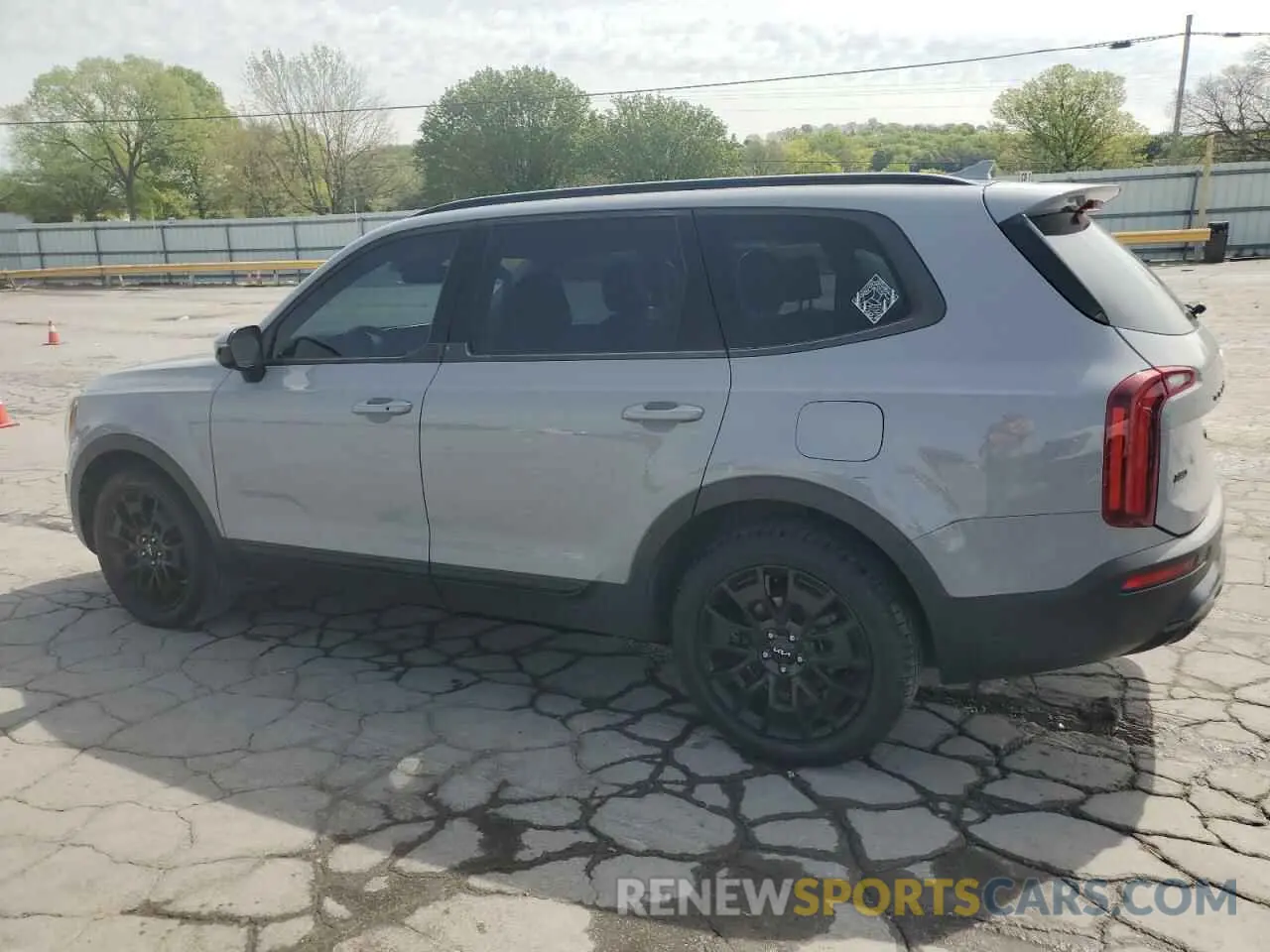 2 Photograph of a damaged car 5XYP5DHC9NG193403 KIA TELLURIDE 2022